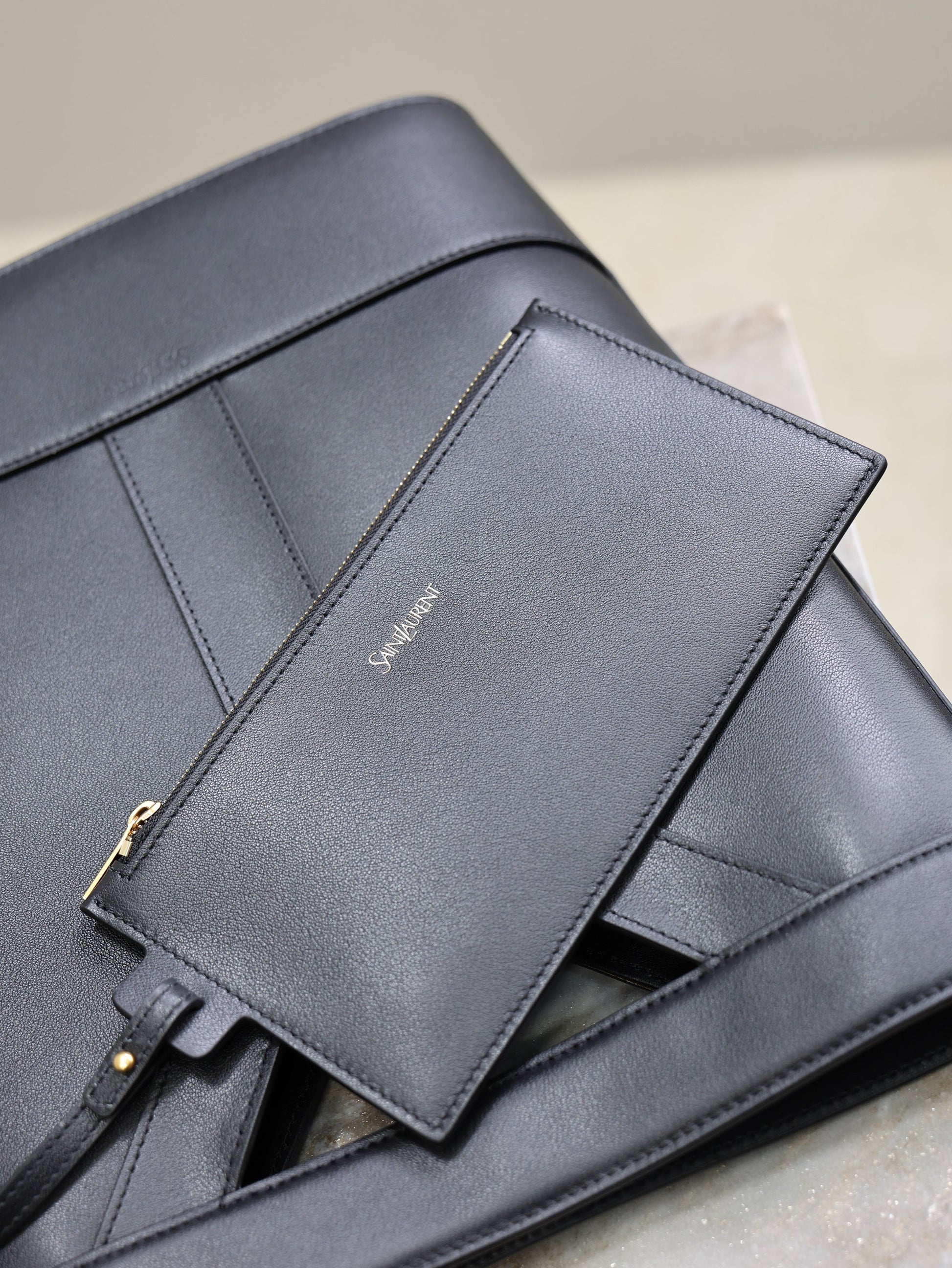 Prada Y Small Bucket 23cm Black Leather mysite