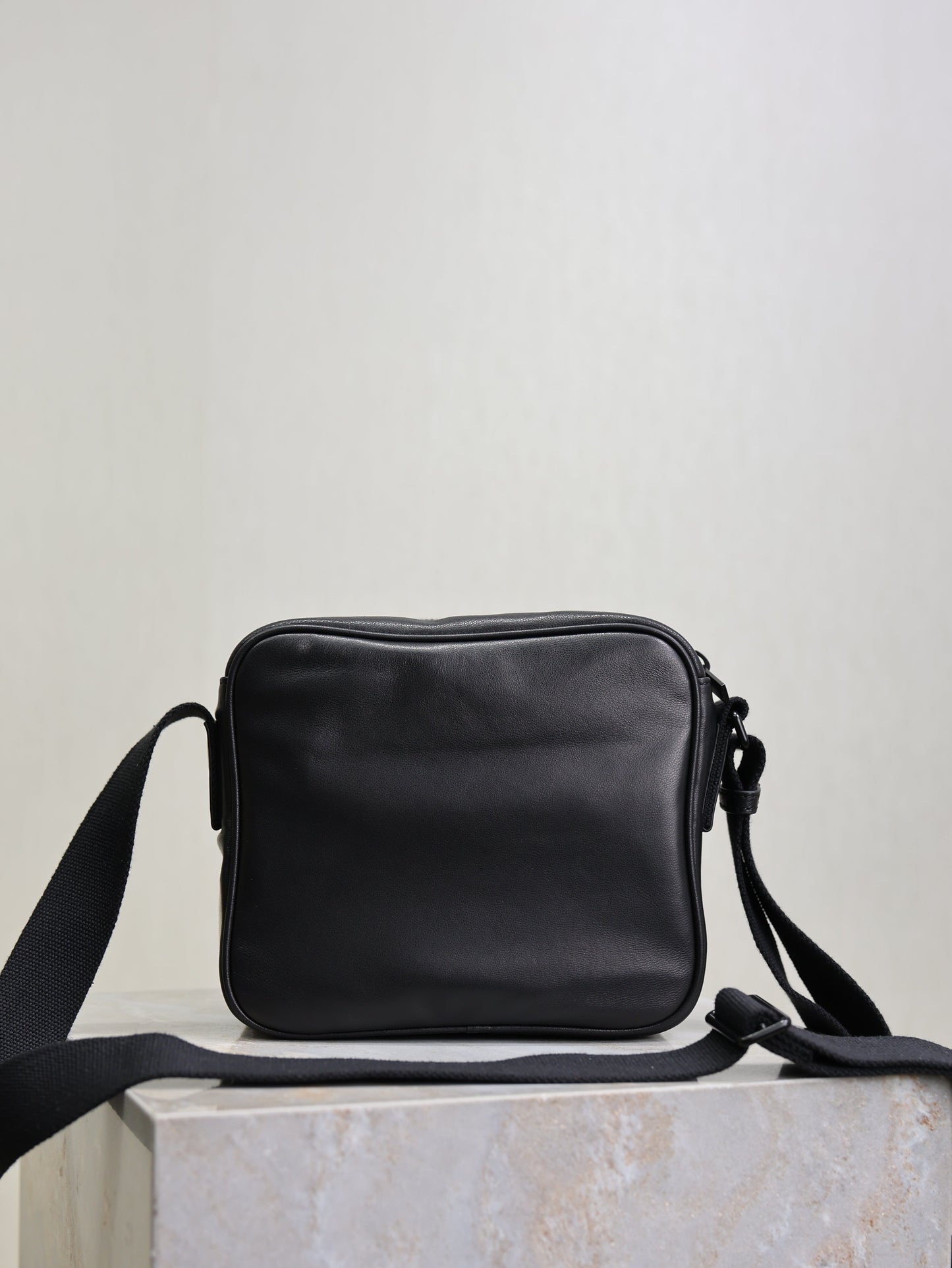 Prada Niki Camera Bag 19.5cm Black Lamskin HW mysite