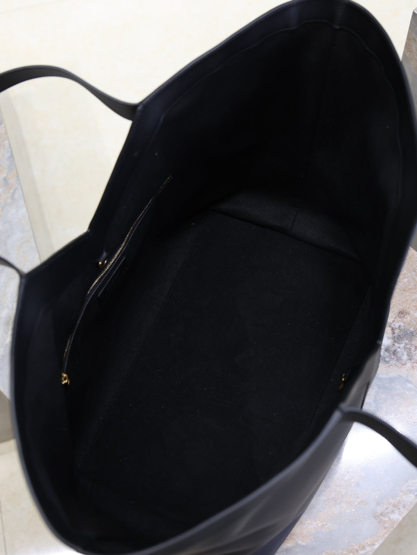 Prada Y Tote Bag Black Cowhide mysite