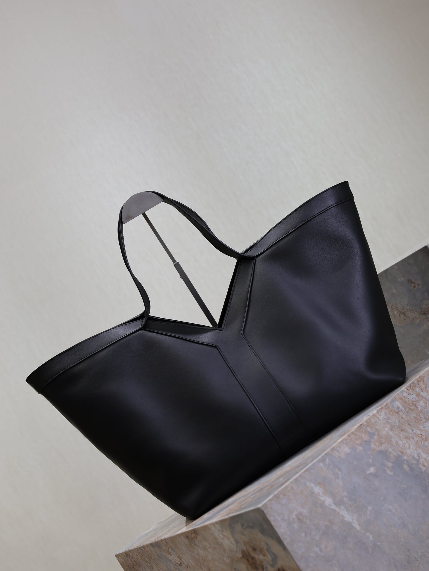 Prada Y Tote Bag Black Cowhide mysite