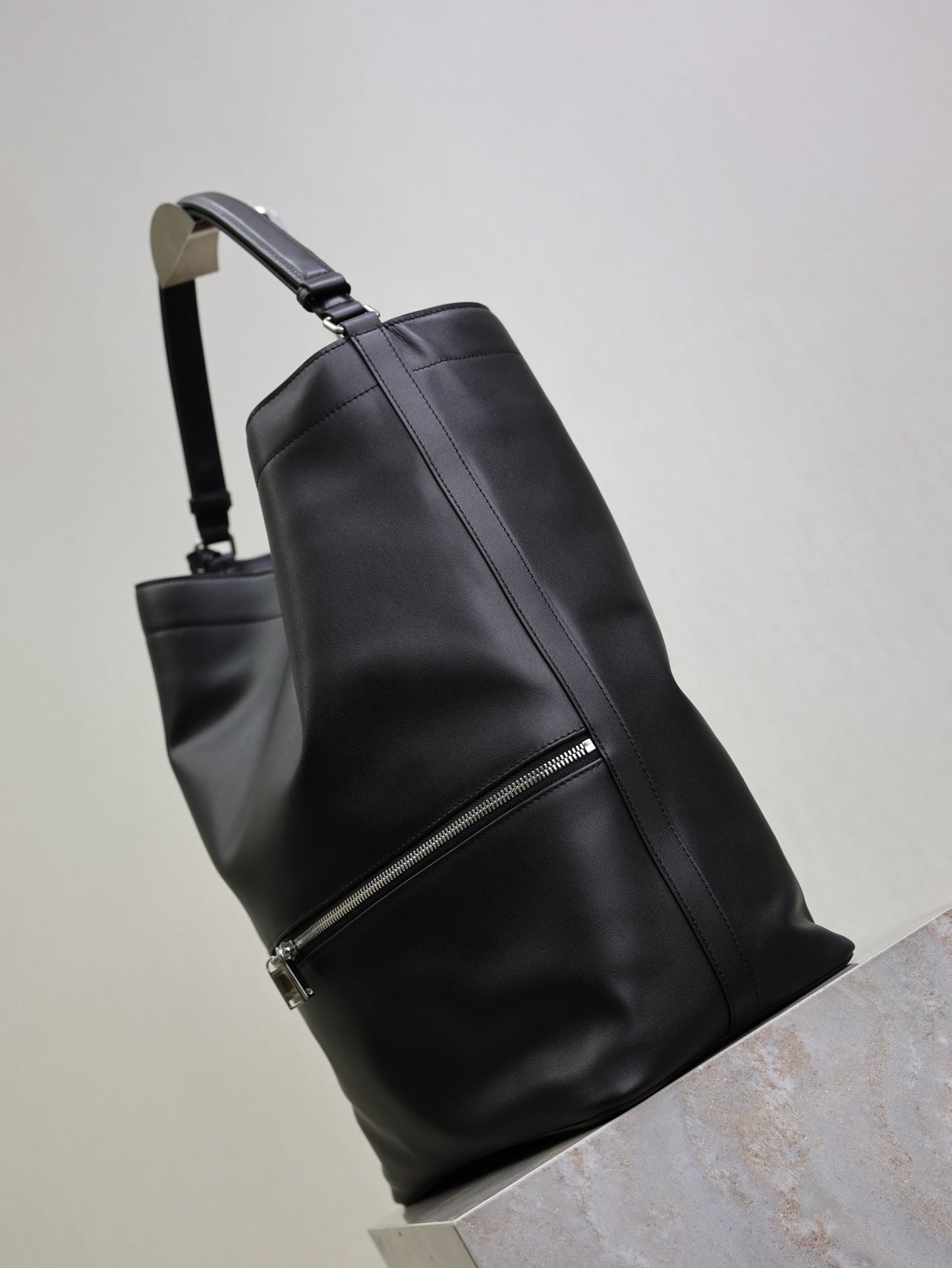 YSL Tag Hobo 31cm Black Cowhide mysite