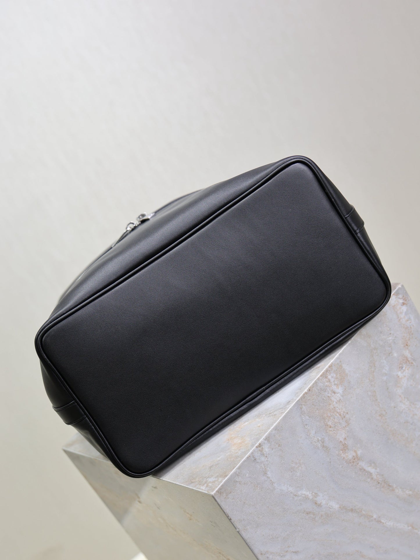 YSL Tag Hobo 31cm Black Cowhide mysite