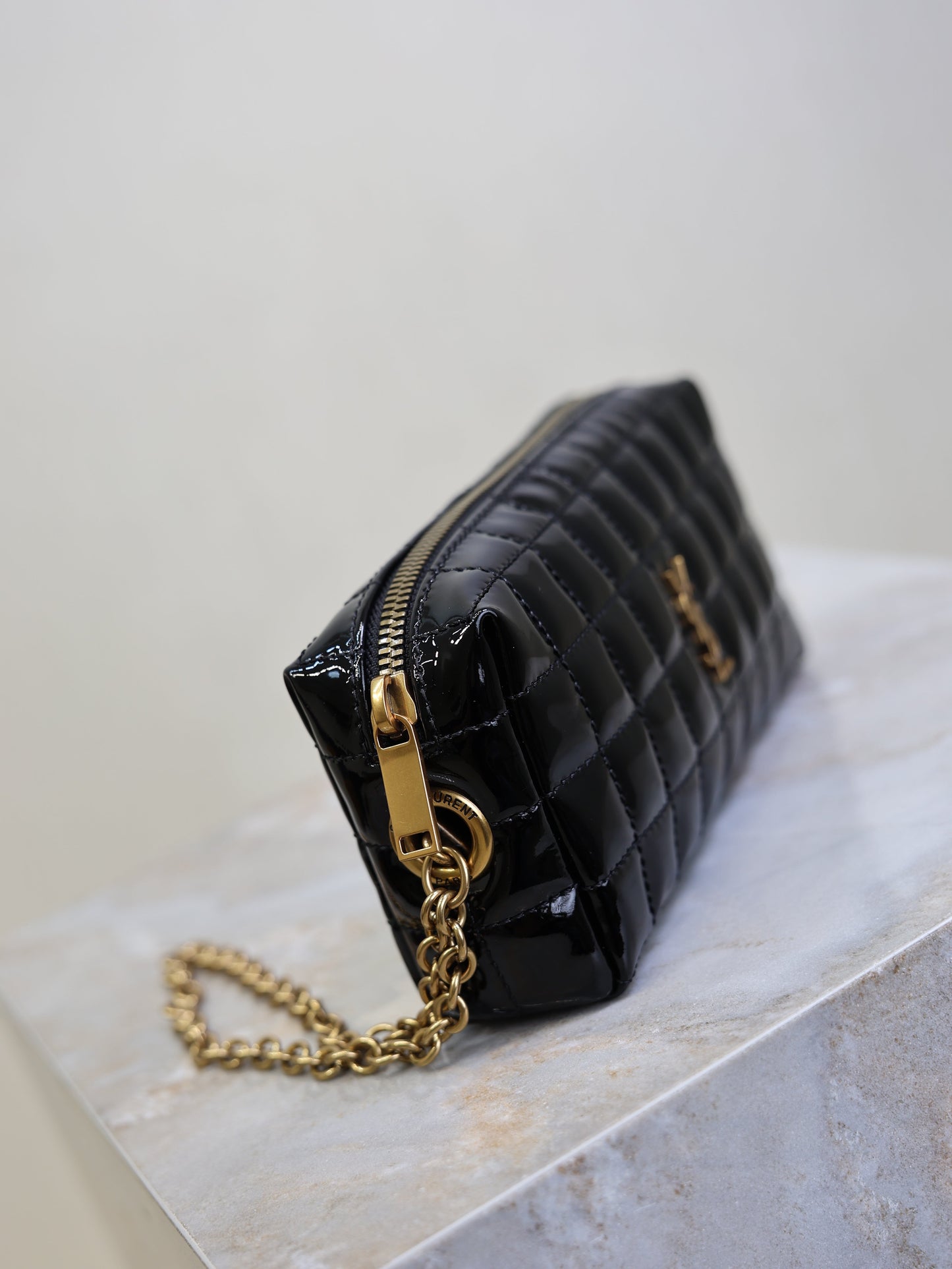YSL Cassandre Matelassé Chain Clutch 18.5cm Black Patent Leather mysite