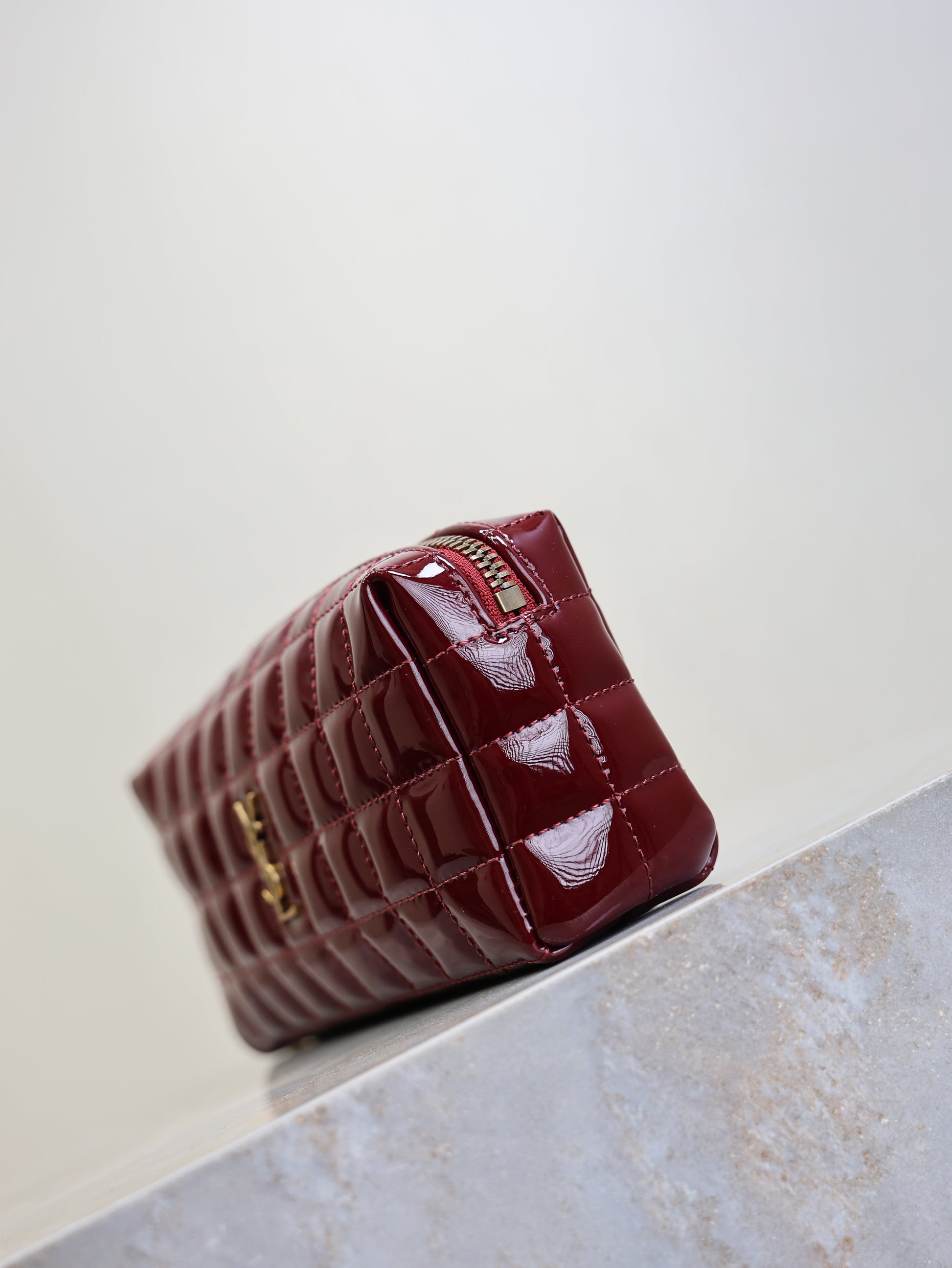 YSL Cassandre Matelassé Chain Clutch 18.5cm Burgundy Patent Leather mysite