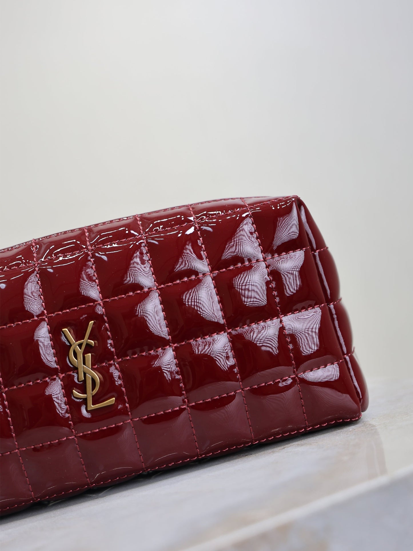 YSL Cassandre Matelassé Chain Clutch 18.5cm Burgundy Patent Leather mysite