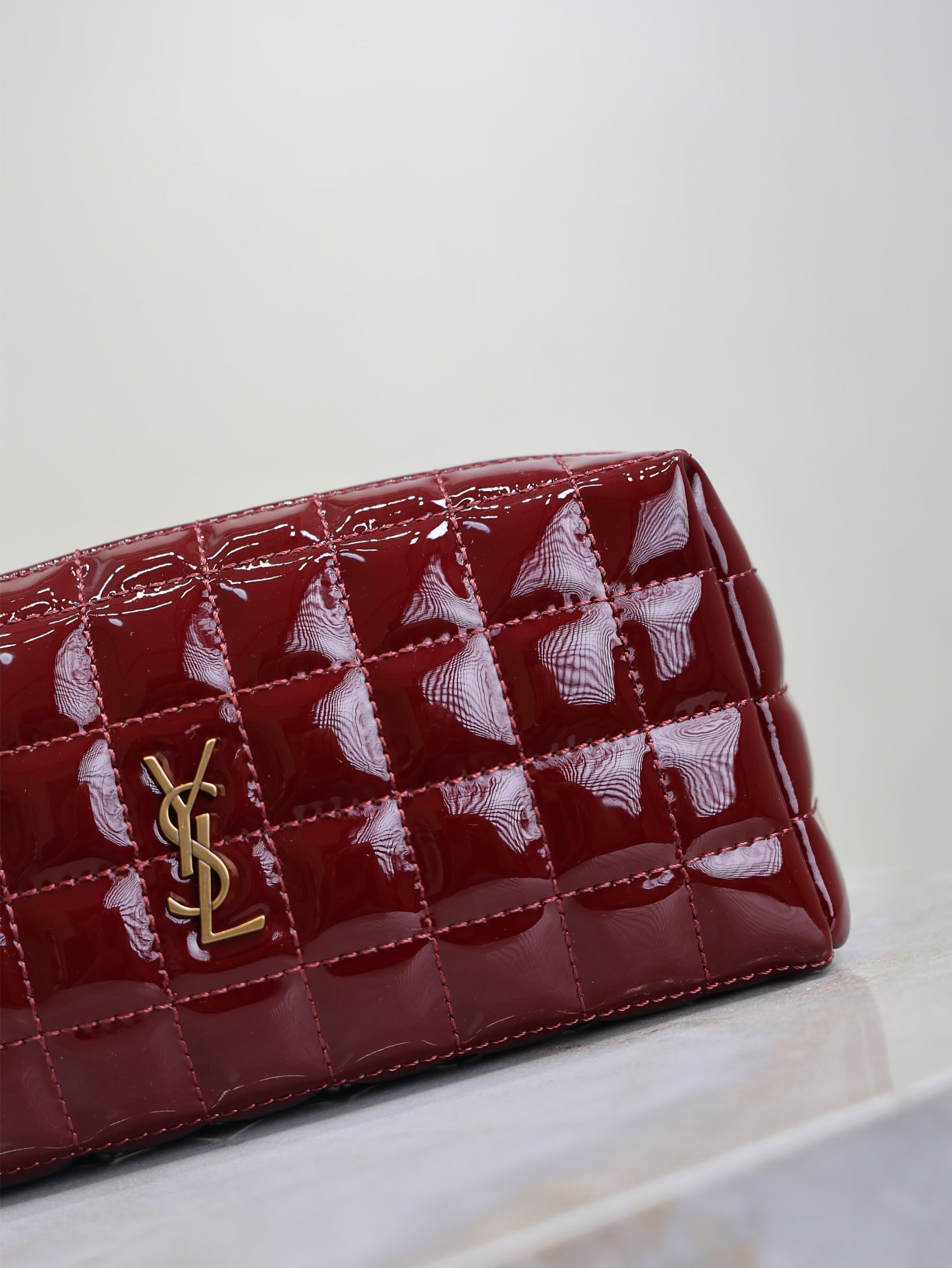 YSL Cassandre Matelassé Chain Clutch 18.5cm Burgundy Patent Leather mysite