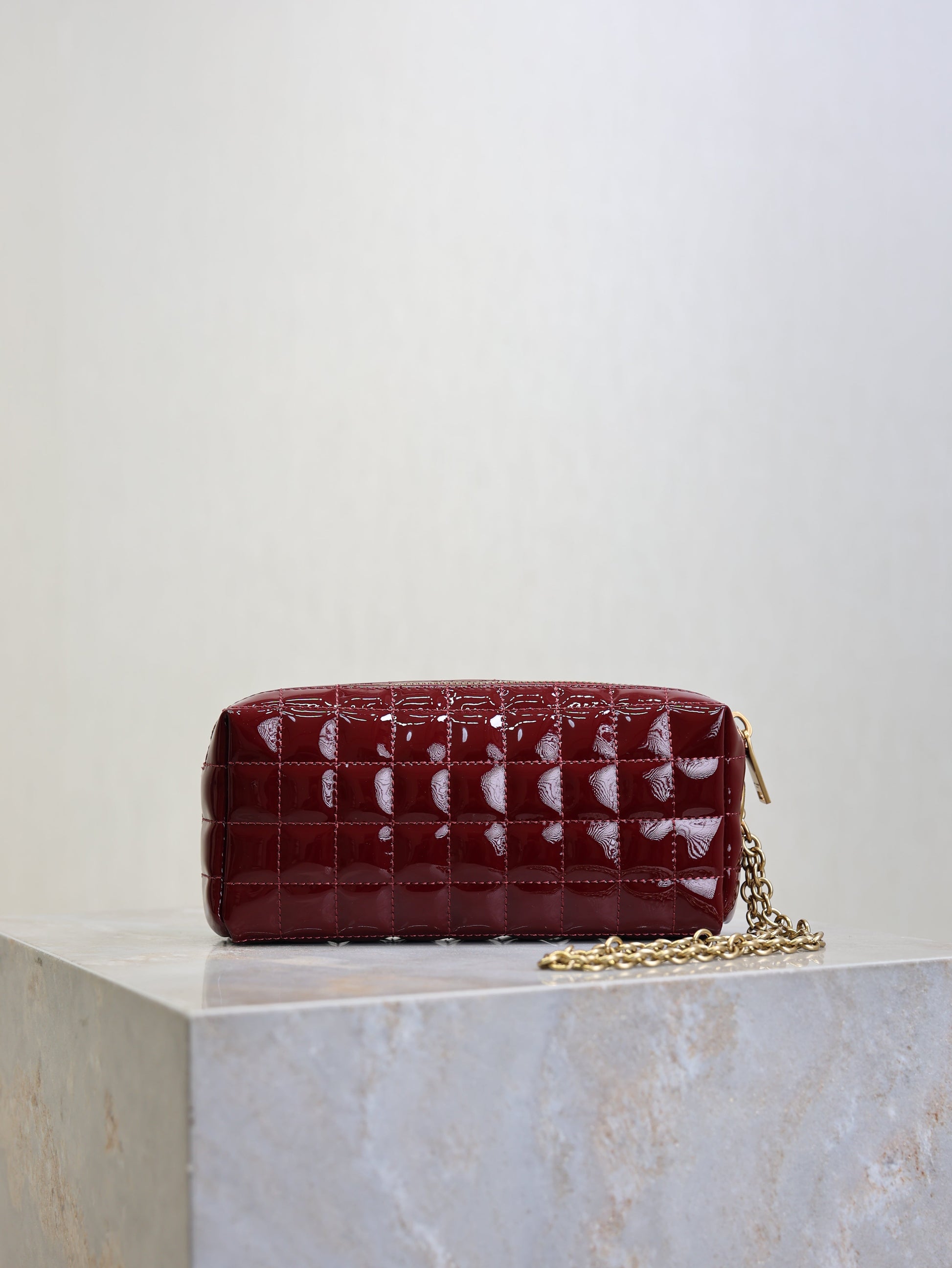 YSL Cassandre Matelassé Chain Clutch 18.5cm Burgundy Patent Leather mysite