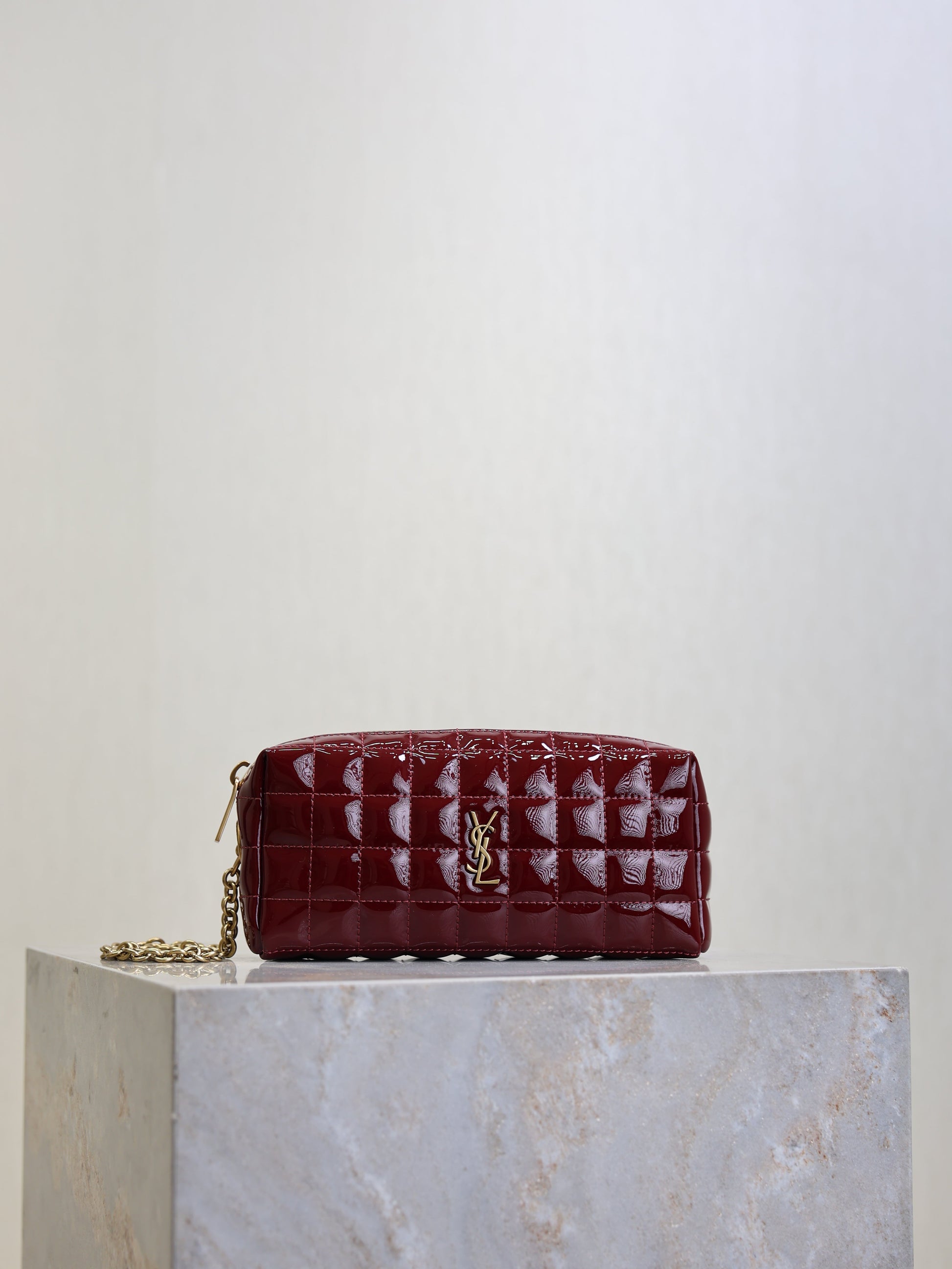 YSL Cassandre Matelassé Chain Clutch 18.5cm Burgundy Patent Leather mysite