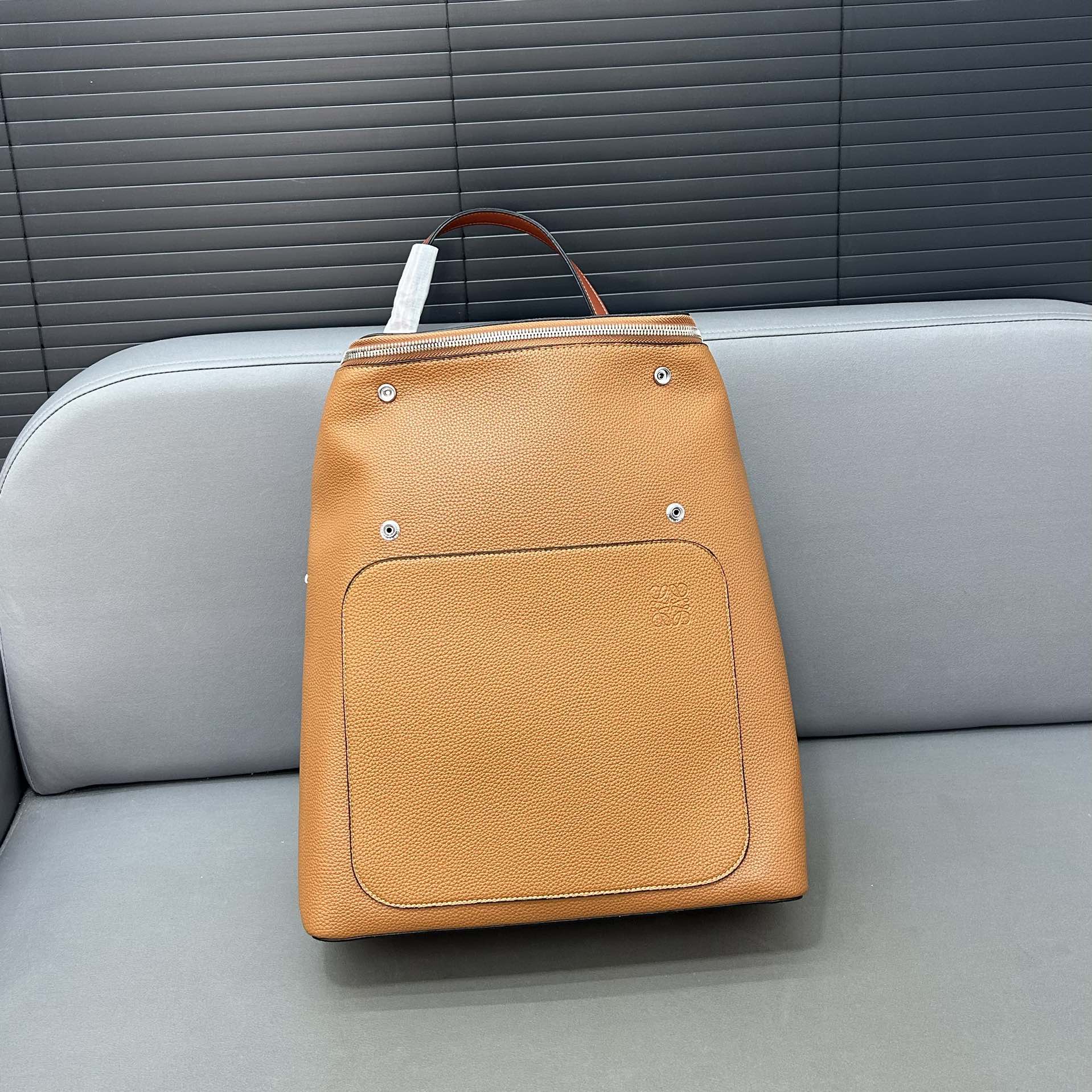 LOE GOYA BACKPACK 41 IN WARM DESERT GRAINED CALFSKIN mysite