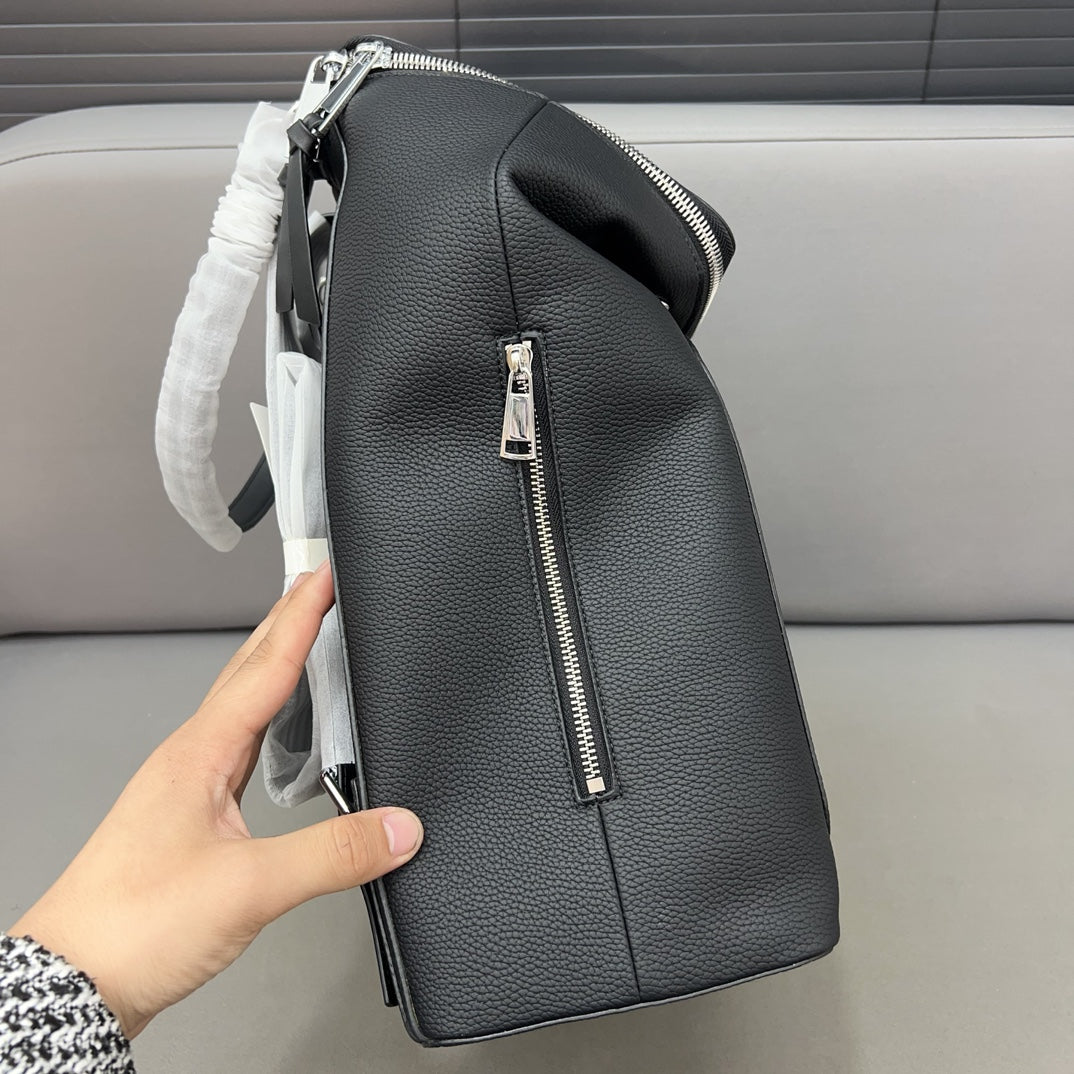 LOE GOYA BACKPACK 41 IN BLACK GRAINED CALFSKIN mysite