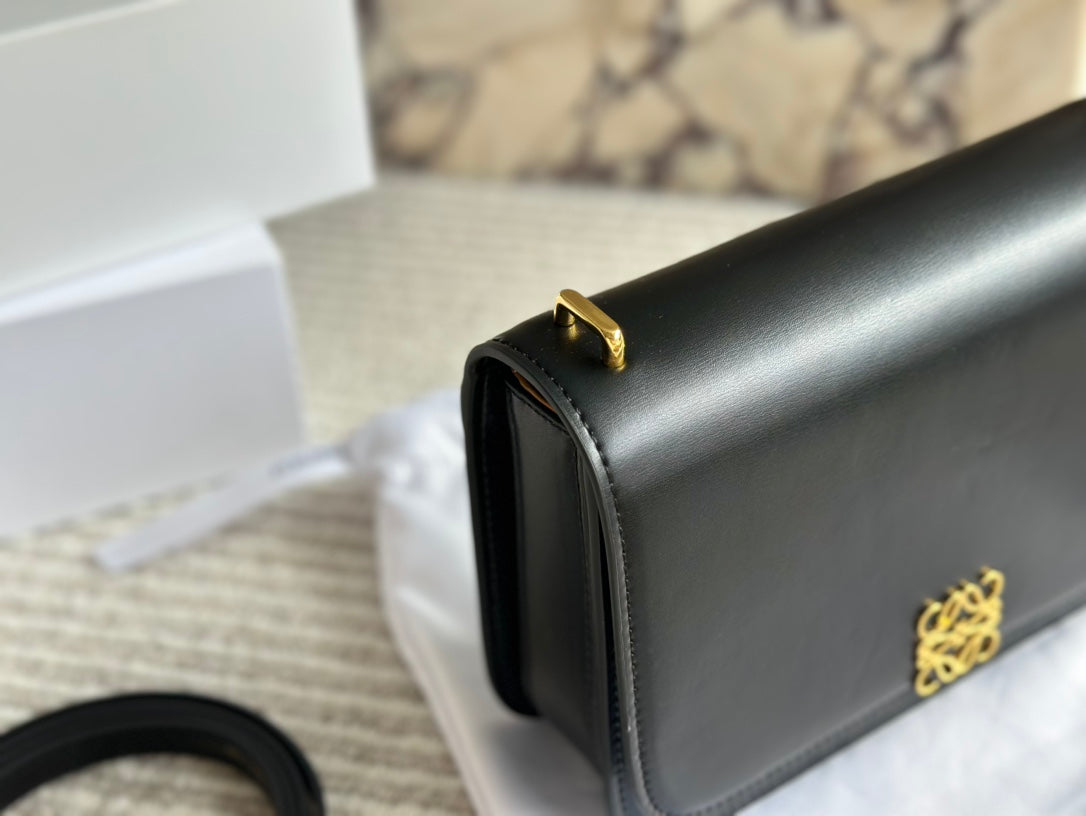 LOE GOYA BAG 23 IN BLACK SILK CALFSKIN mysite