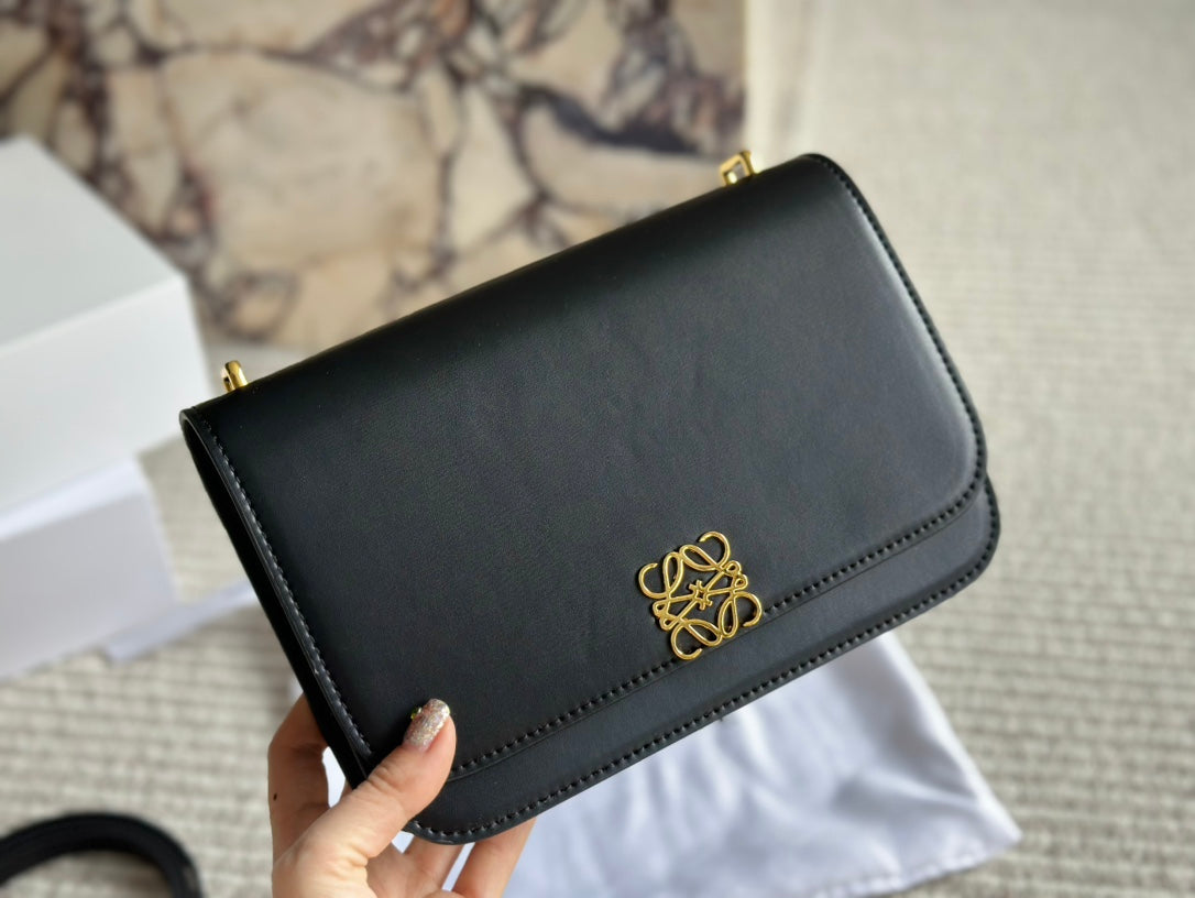 LOE GOYA BAG 23 IN BLACK SILK CALFSKIN mysite