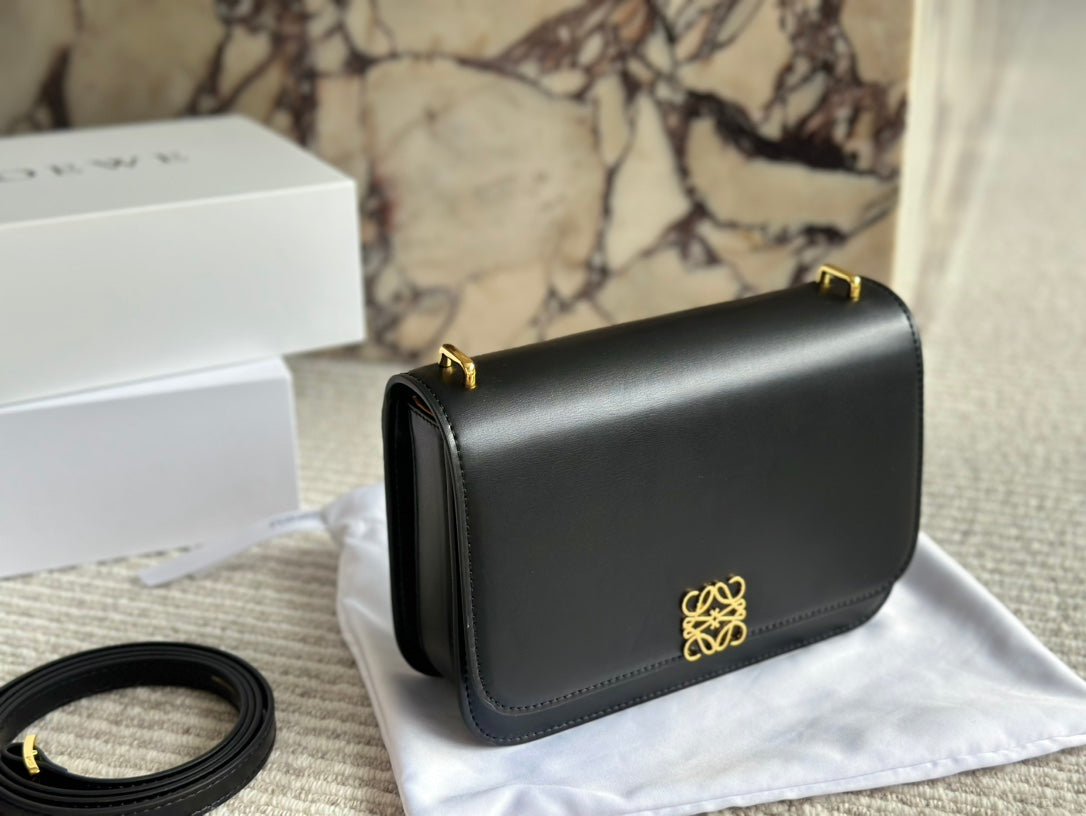 LOE GOYA BAG 23 IN BLACK SILK CALFSKIN mysite