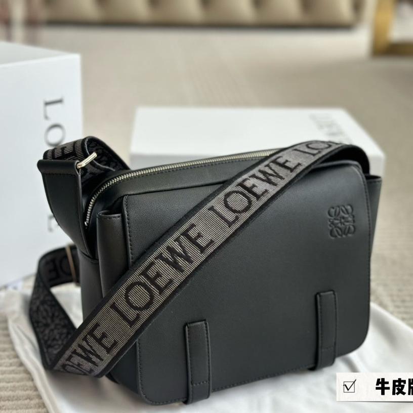 XS MILITARY MESSENGER 25 BAG IN BLACK CALFSKIN mysite