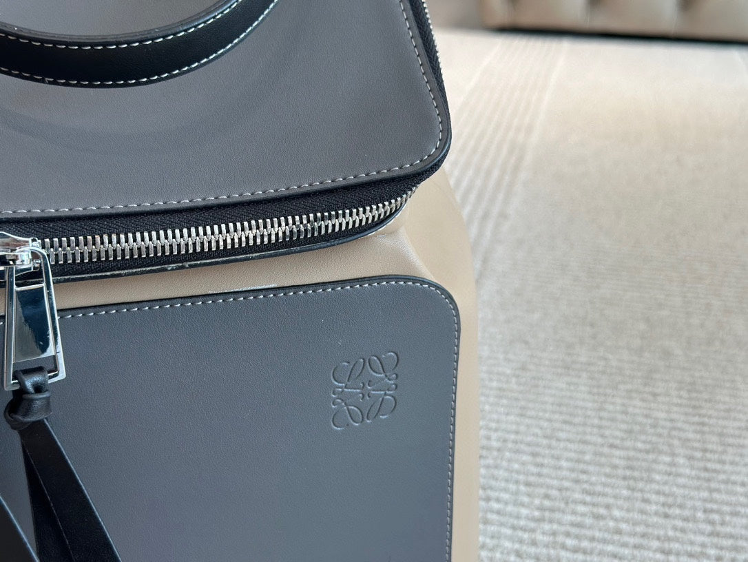 LOE GOYA BACKPACK 40 IN BLACK MIX BEIGE GRAINED CALFSKIN mysite