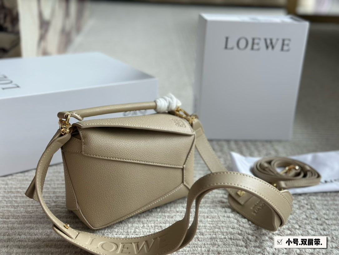 LOE MINI 18 PUZZLE BAG IN DARK CREAM CALFSKIN mysite
