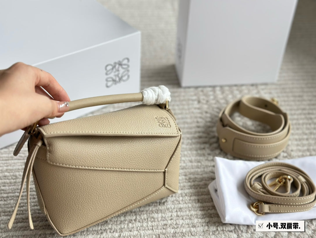LOE MINI 18 PUZZLE BAG IN DARK CREAM CALFSKIN mysite