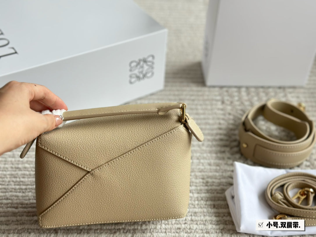 LOE MINI 18 PUZZLE BAG IN DARK CREAM CALFSKIN mysite