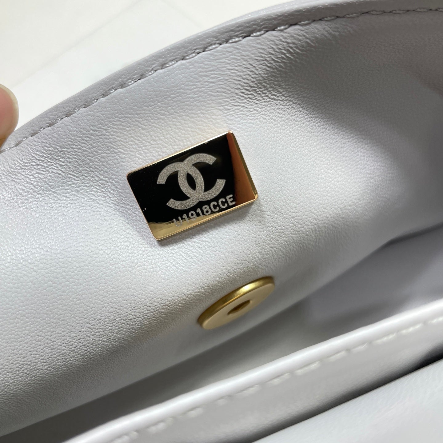 CC 25P Mini Flap Bag 22cm Top Handle Grey Calfskin Gold Hardware mysite