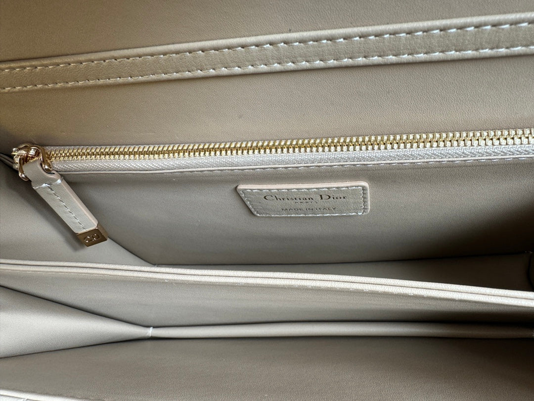 MISS CD 24CM BEIGE LAMBSKIN mysite