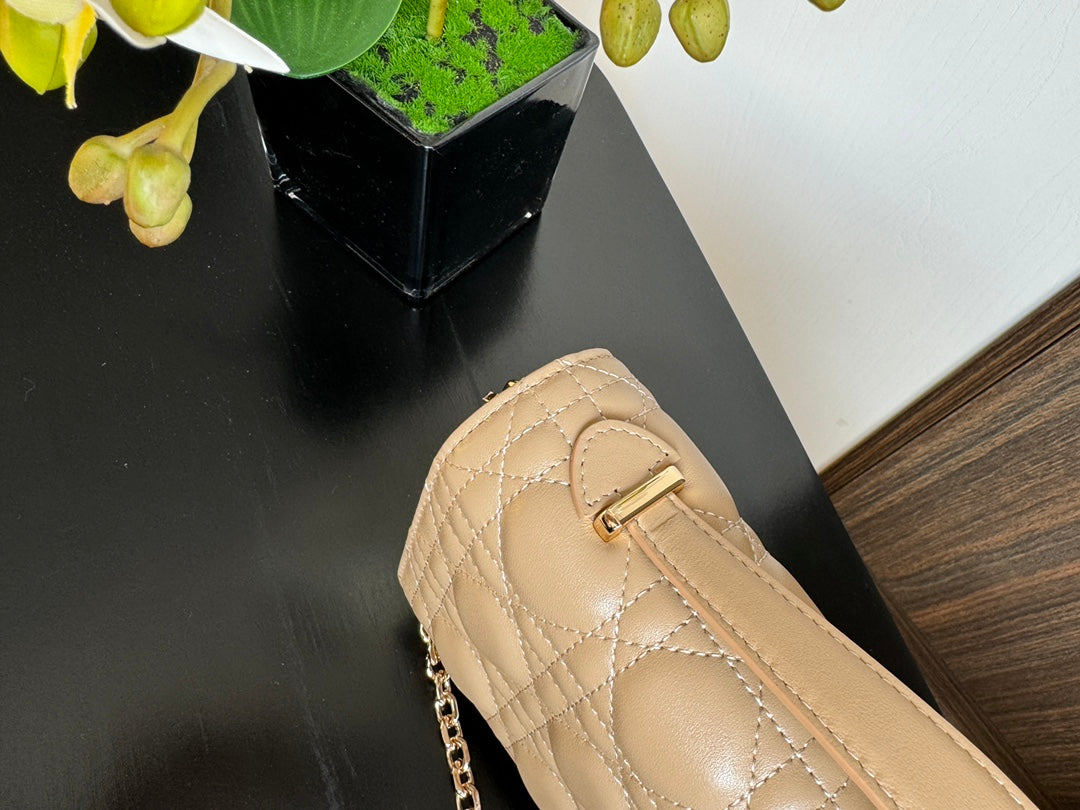 MISS CD 24CM BEIGE LAMBSKIN mysite