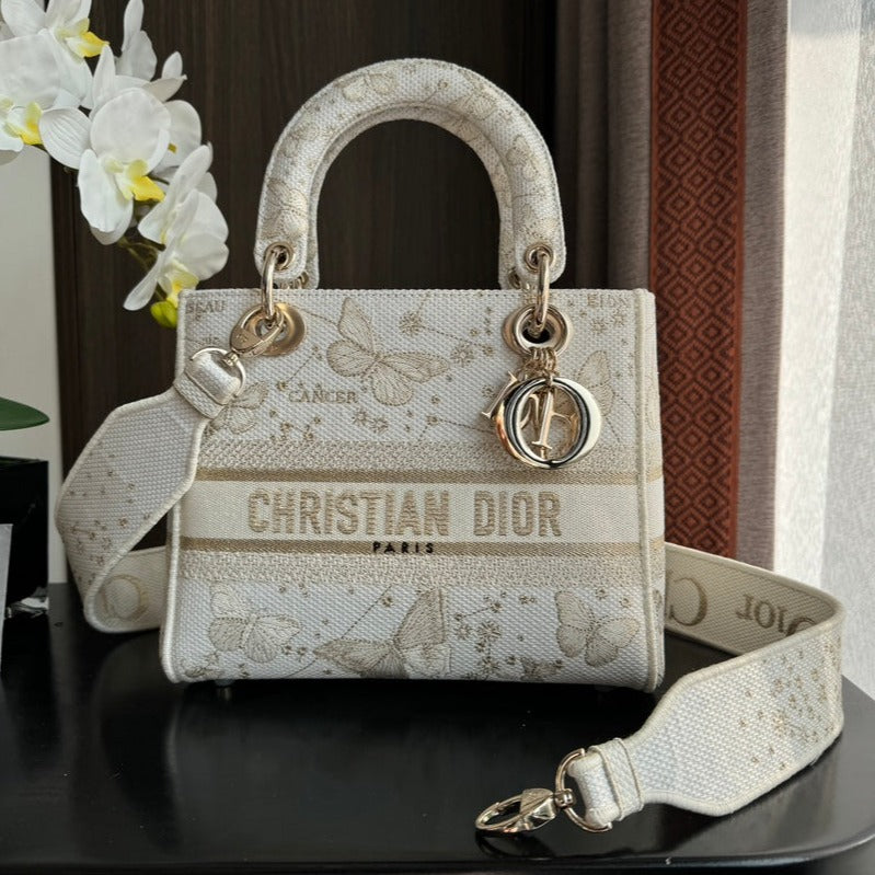 medium lady 24 white beige embroidery canvas mysite