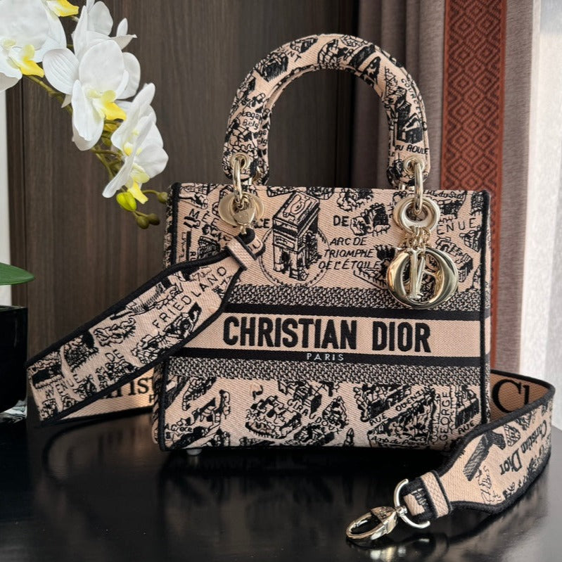 medium lady 24 black pink embroidery canvas mysite