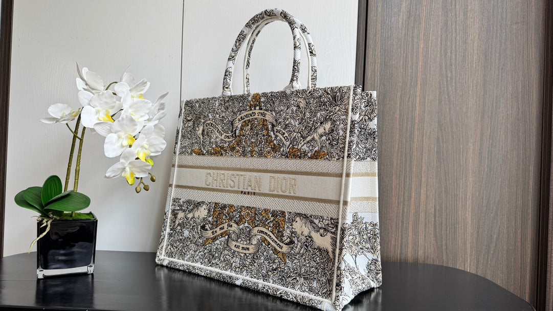 CD Book Tote 41.5 Beige White Canvas Around The World mysite