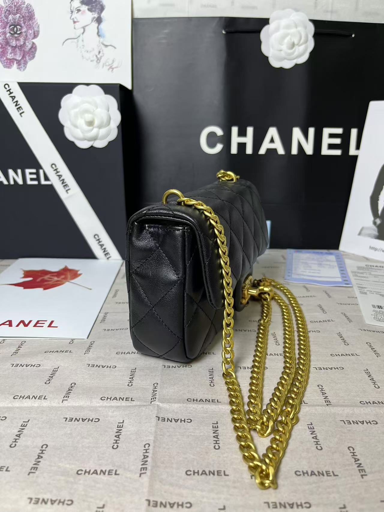 25C Mini Flap 19cm Black Lambskin Gold Heart Hardware mysite