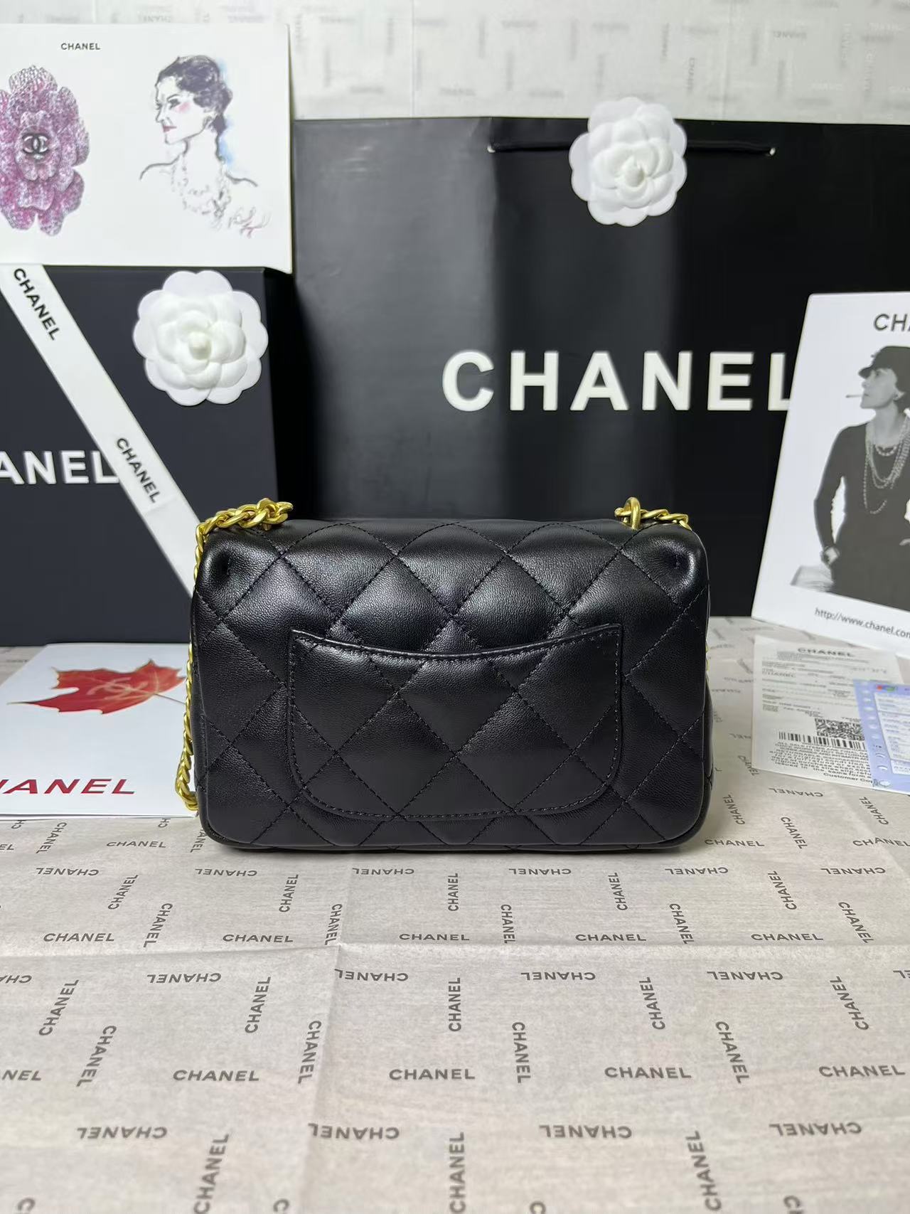 25C Mini Flap 19cm Black Lambskin Gold Heart Hardware mysite