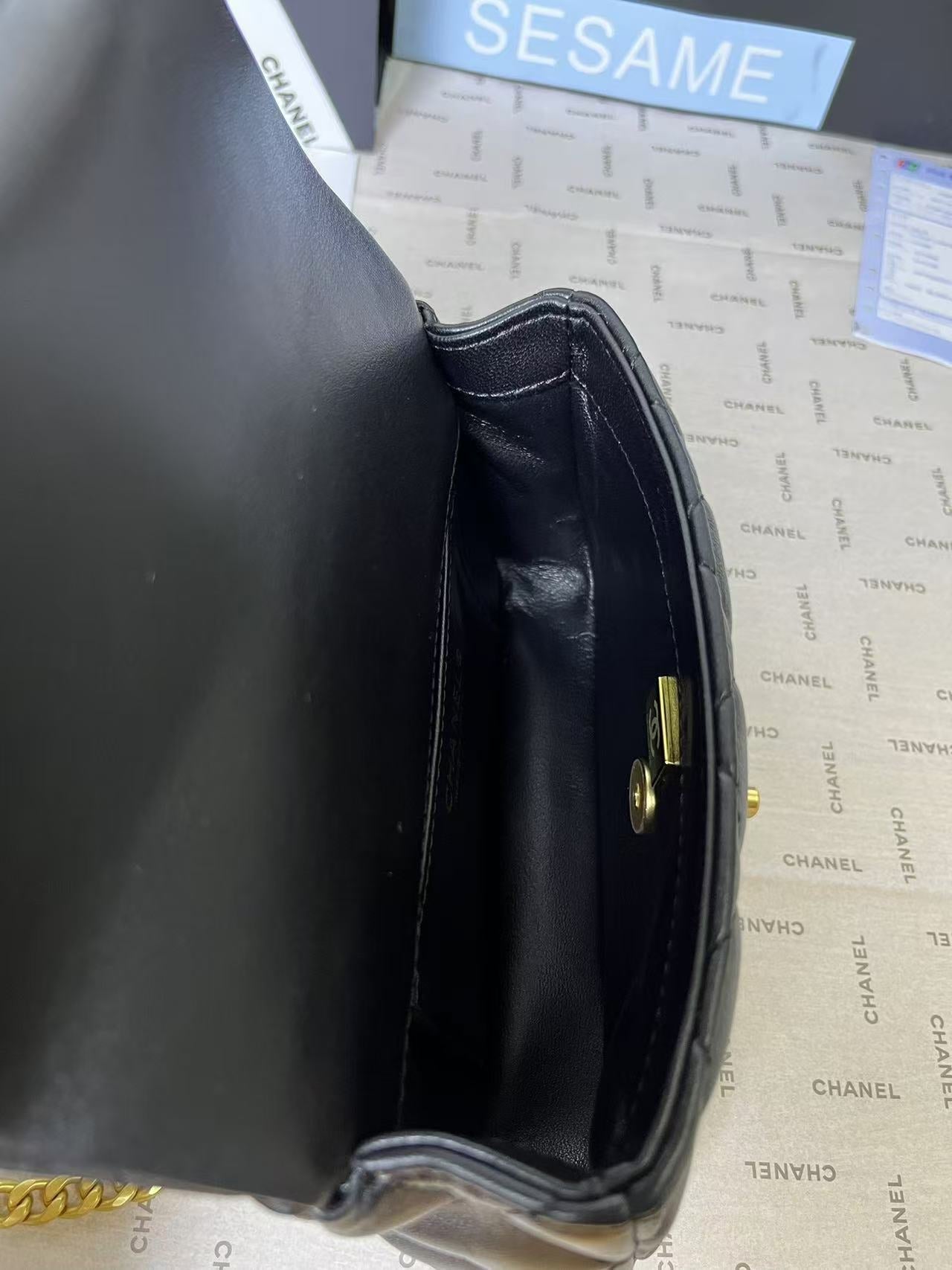 25C Mini Flap 19cm Black Lambskin Gold Heart Hardware mysite