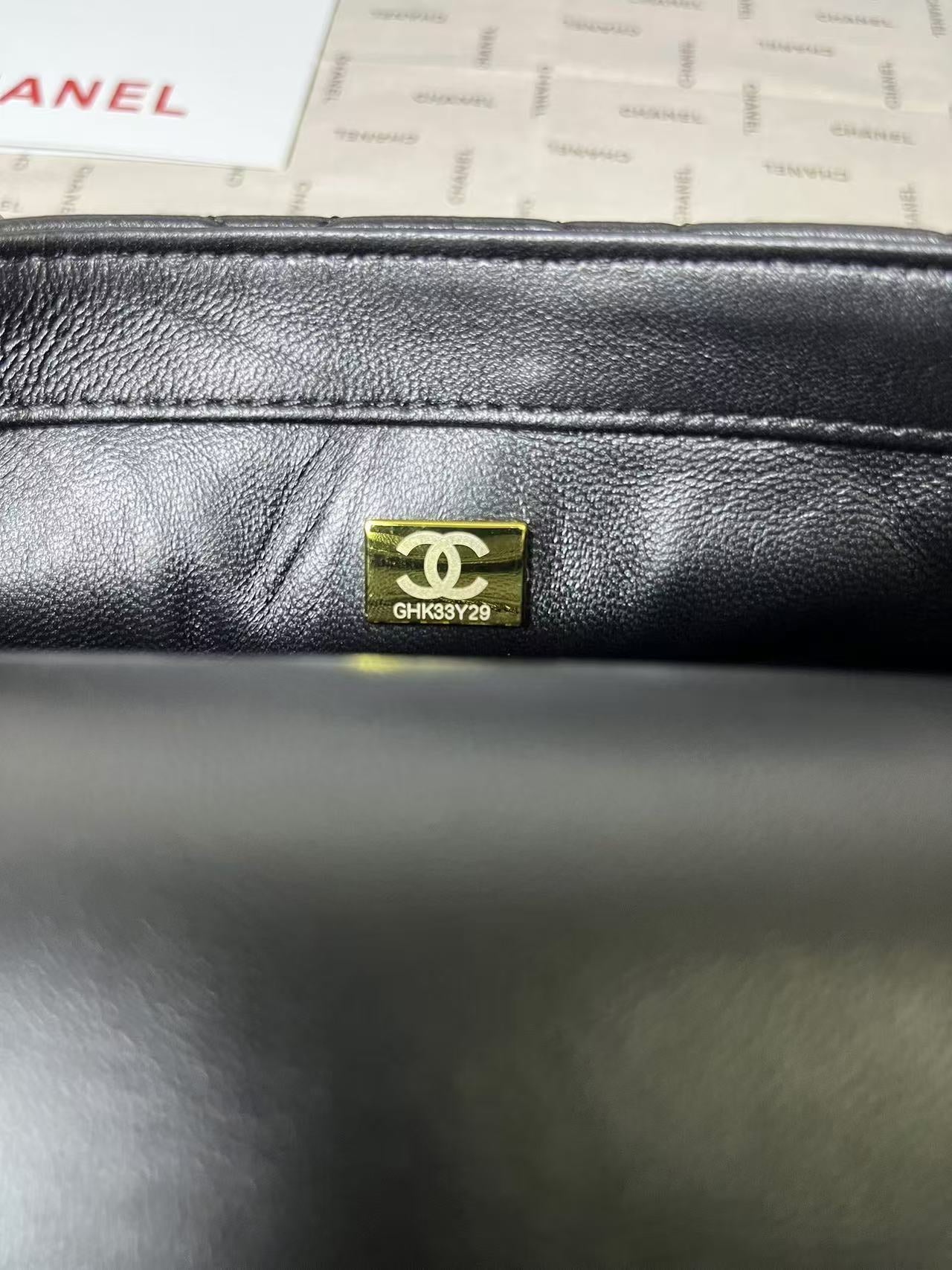 25C Mini Flap 19cm Black Lambskin Gold Heart Hardware mysite