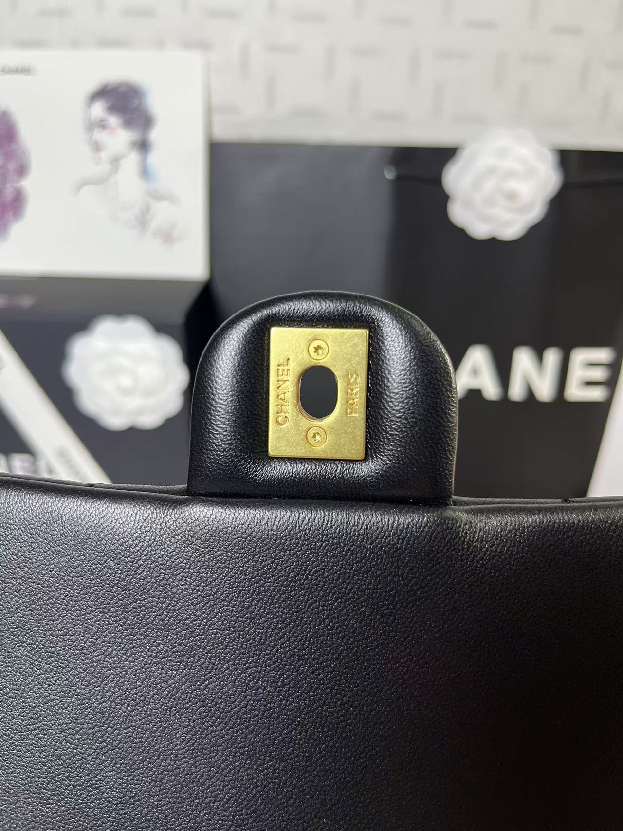 25C Mini Flap 24cm Black Lambskin Gold Heart Hardware mysite