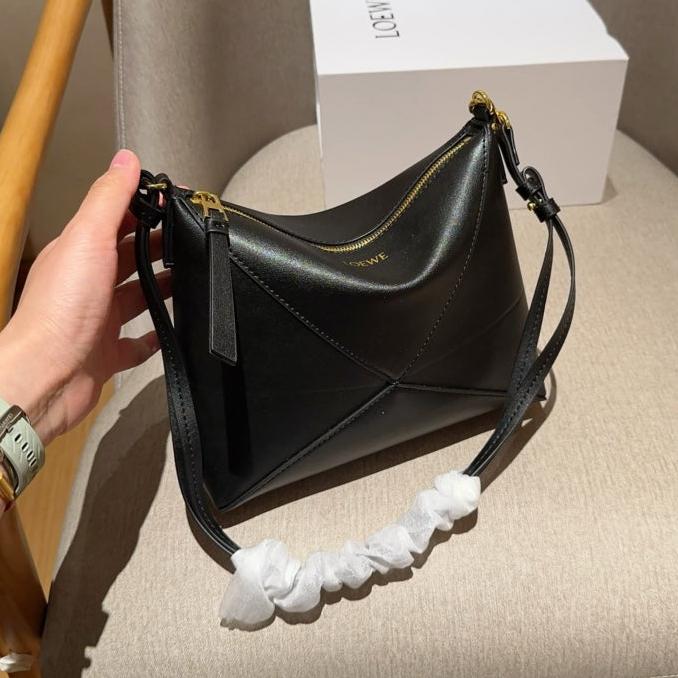 LOE 22 PUZZLE FOLD POUCH IN BLACK NAPPA CALFSKIN mysite