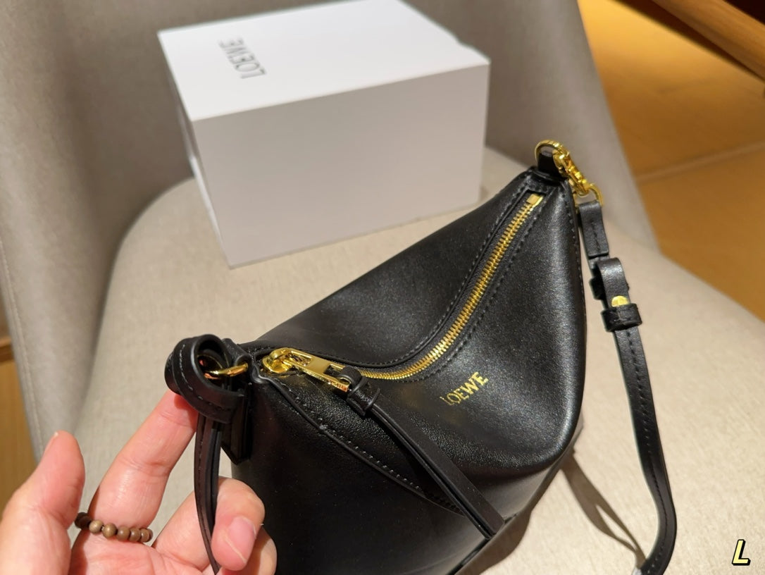 LOE 22 PUZZLE FOLD POUCH IN BLACK NAPPA CALFSKIN mysite