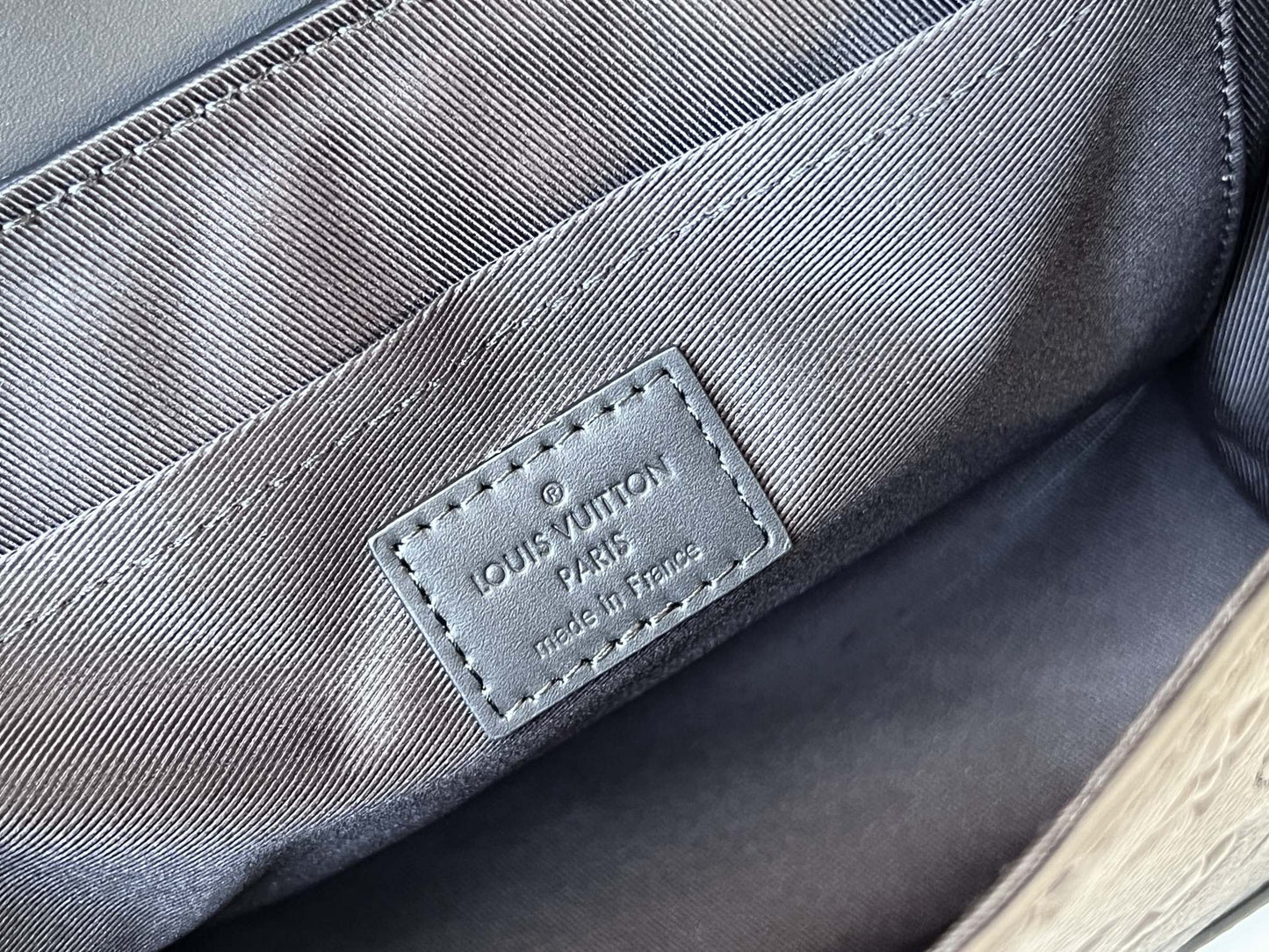 LV Steamer PM Bag 25cm Black Taurillon Monogram Leather mysite