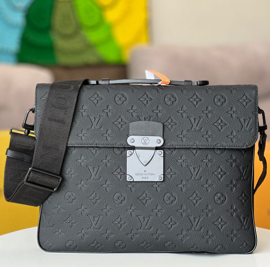 LV S-Lock Briefcase 39cm Black Taurillon Monogram leather mysite