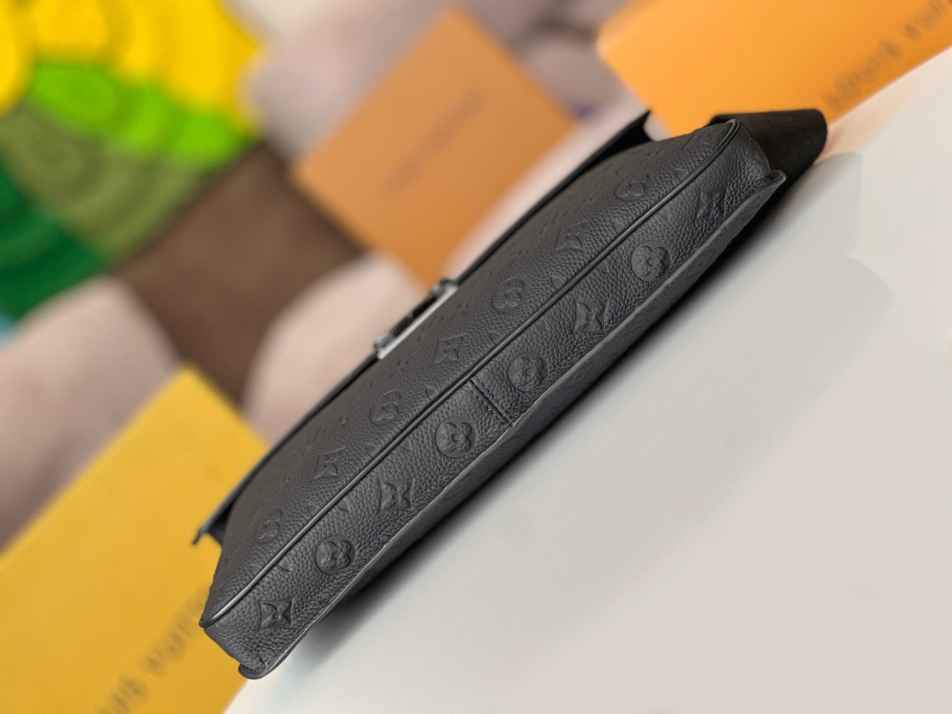 LV S-Lock Briefcase 39cm Black Taurillon Monogram leather mysite