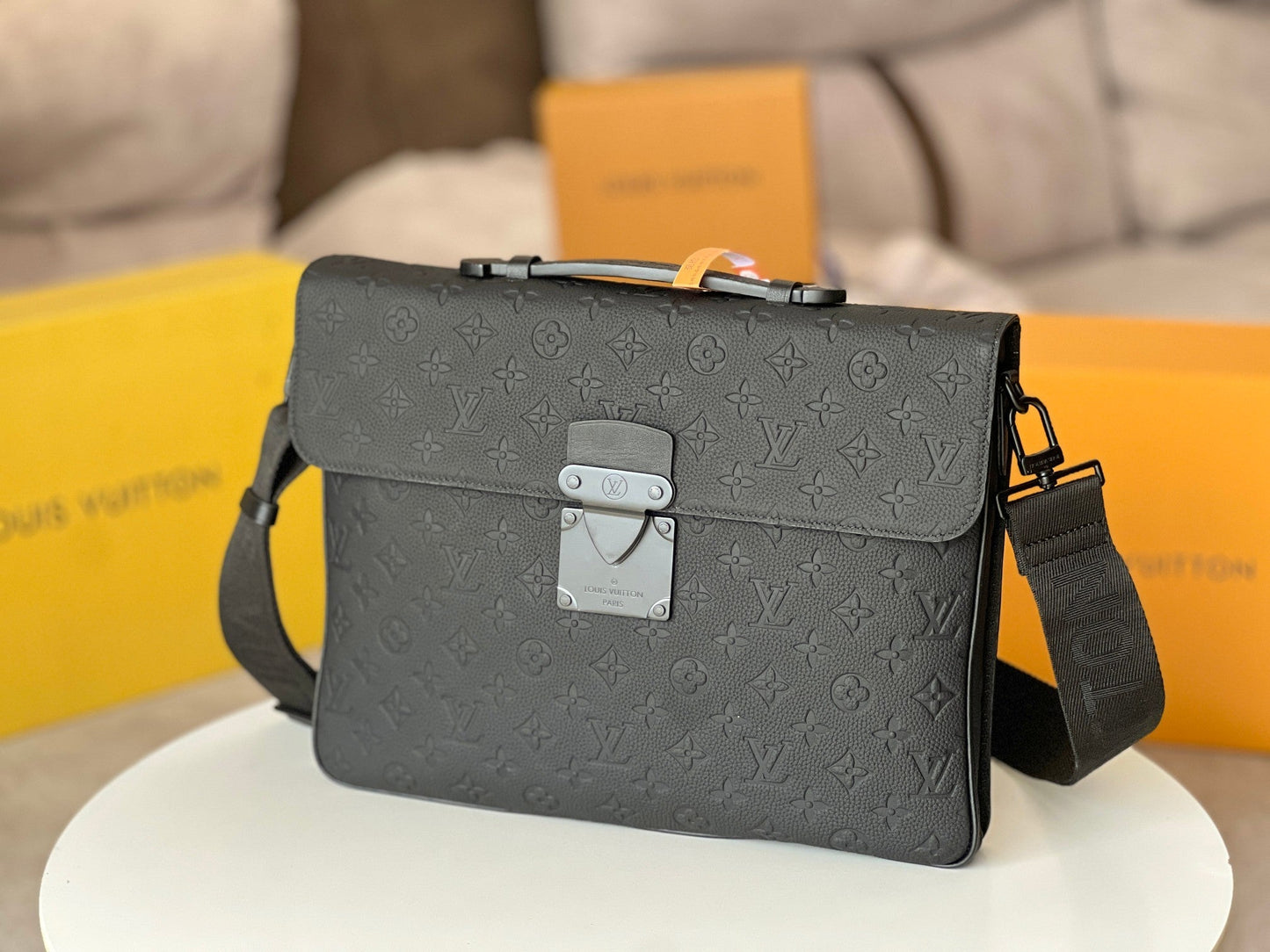 LV S-Lock Briefcase 39cm Black Taurillon Monogram leather mysite