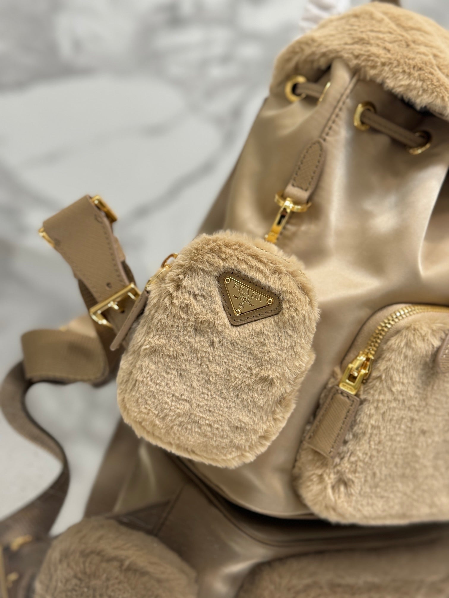 BACKPACK 25 IN BEIGE PARACHUTE FABRIC AND RABBIT FUR mysite