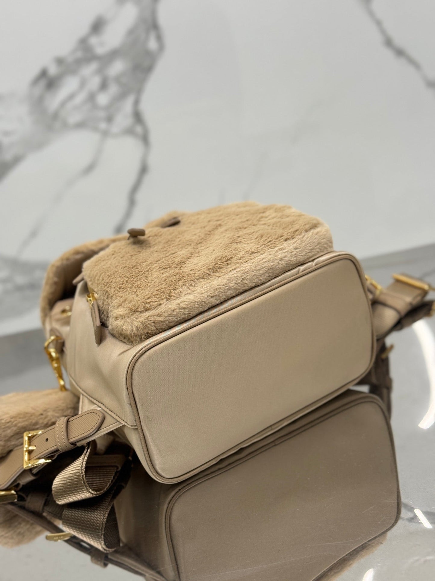 BACKPACK 25 IN BEIGE PARACHUTE FABRIC AND RABBIT FUR mysite