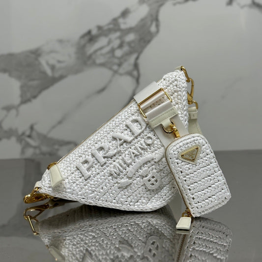 CROCHET TRIANGLE BAG 26 IN WHITE RAFFIA GOLD HARDWARE mysite