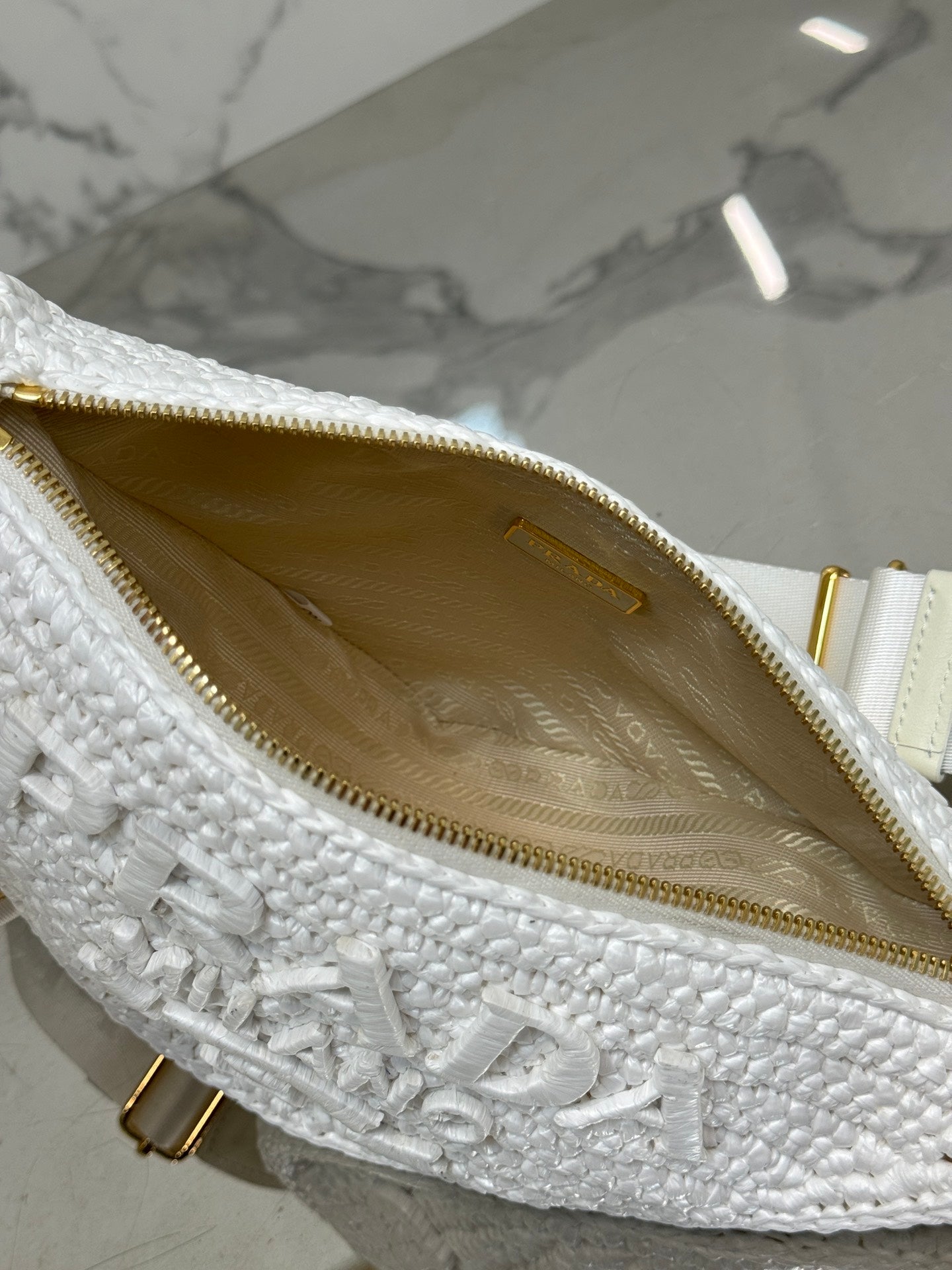 CROCHET TRIANGLE BAG 26 IN WHITE RAFFIA GOLD HARDWARE mysite