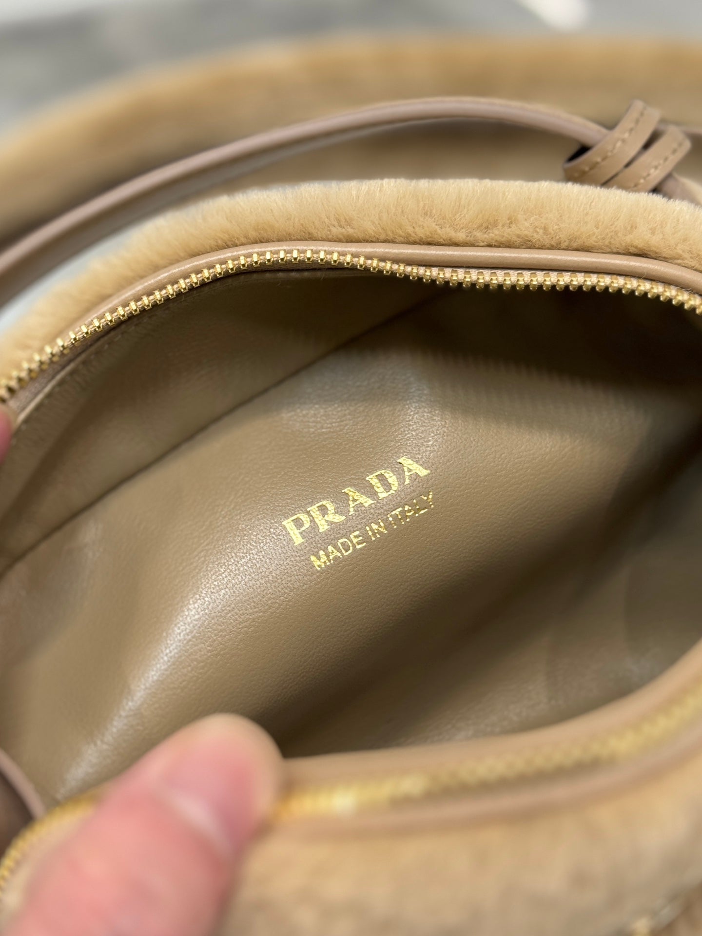 MINI SHOULDER BAG 19 IN BEIGE RABBIT FUR mysite