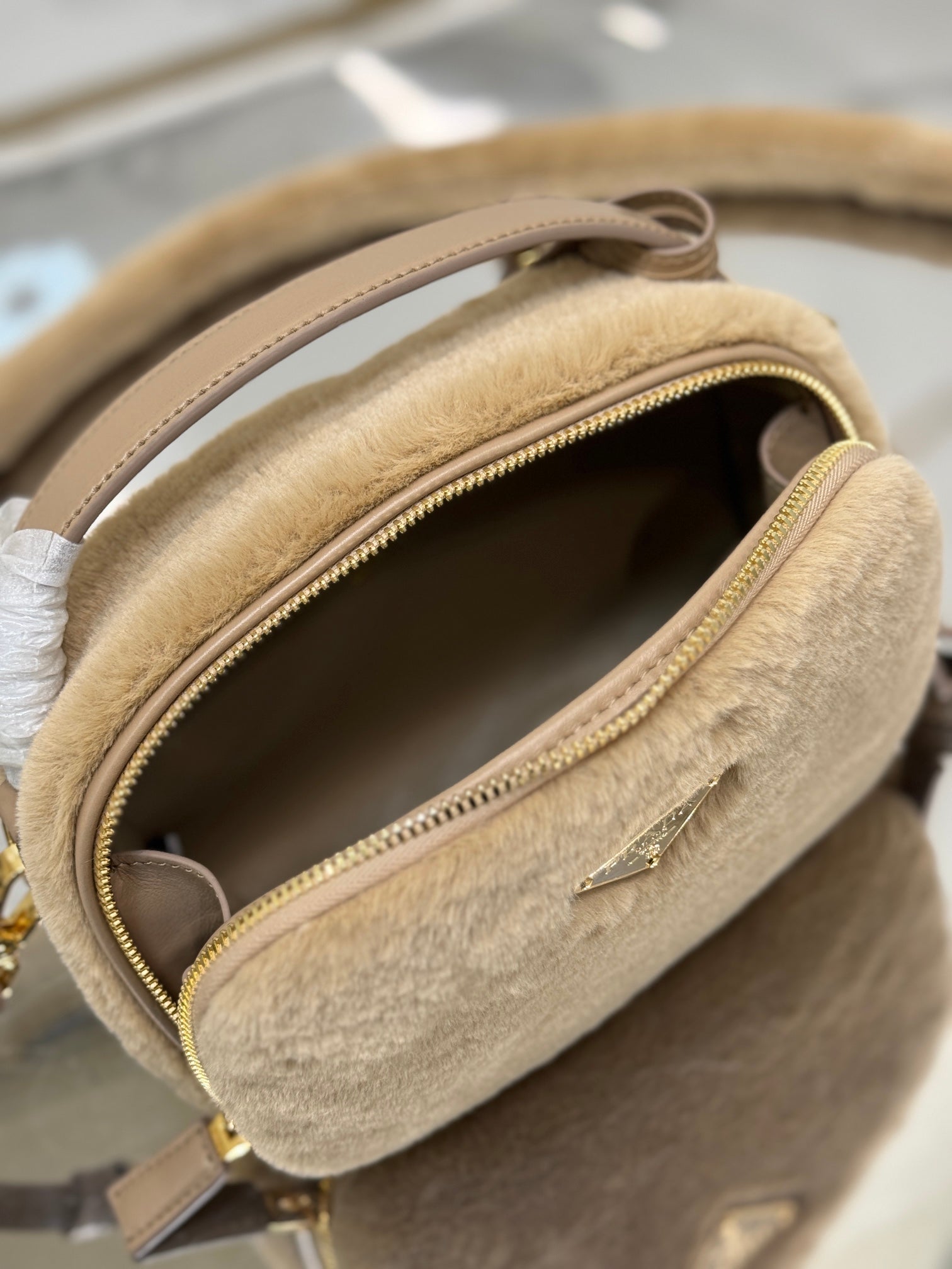 MINI SHOULDER BAG 19 IN BEIGE RABBIT FUR mysite