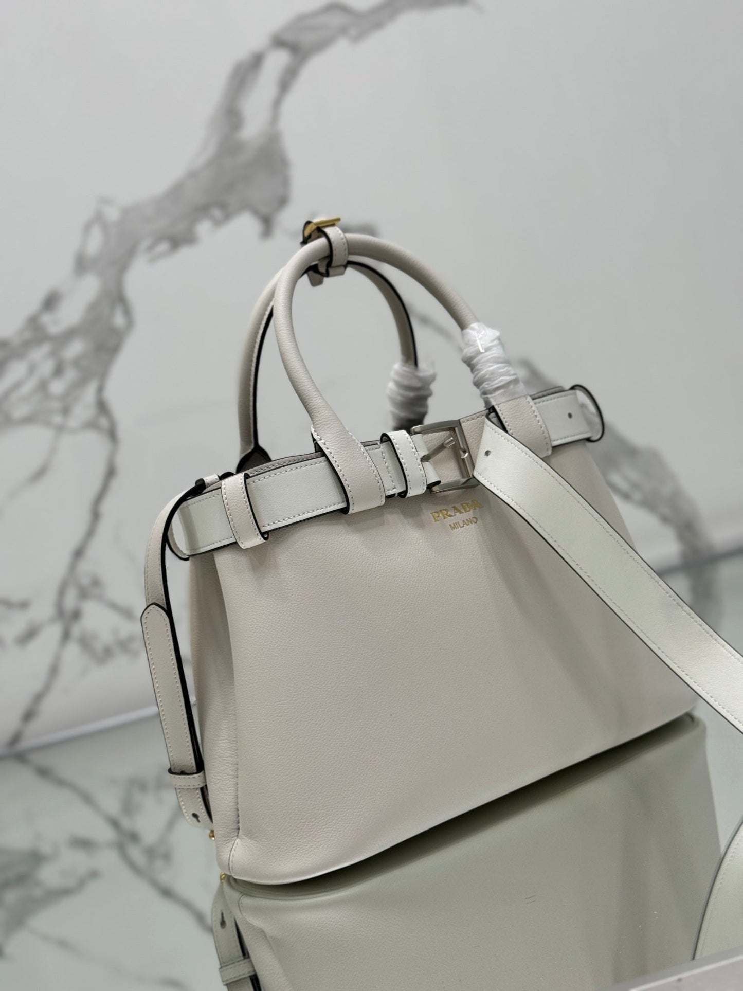TOTE BAG WITH BELT 32 IN WHITE IMPORTED CALFSKIN mysite