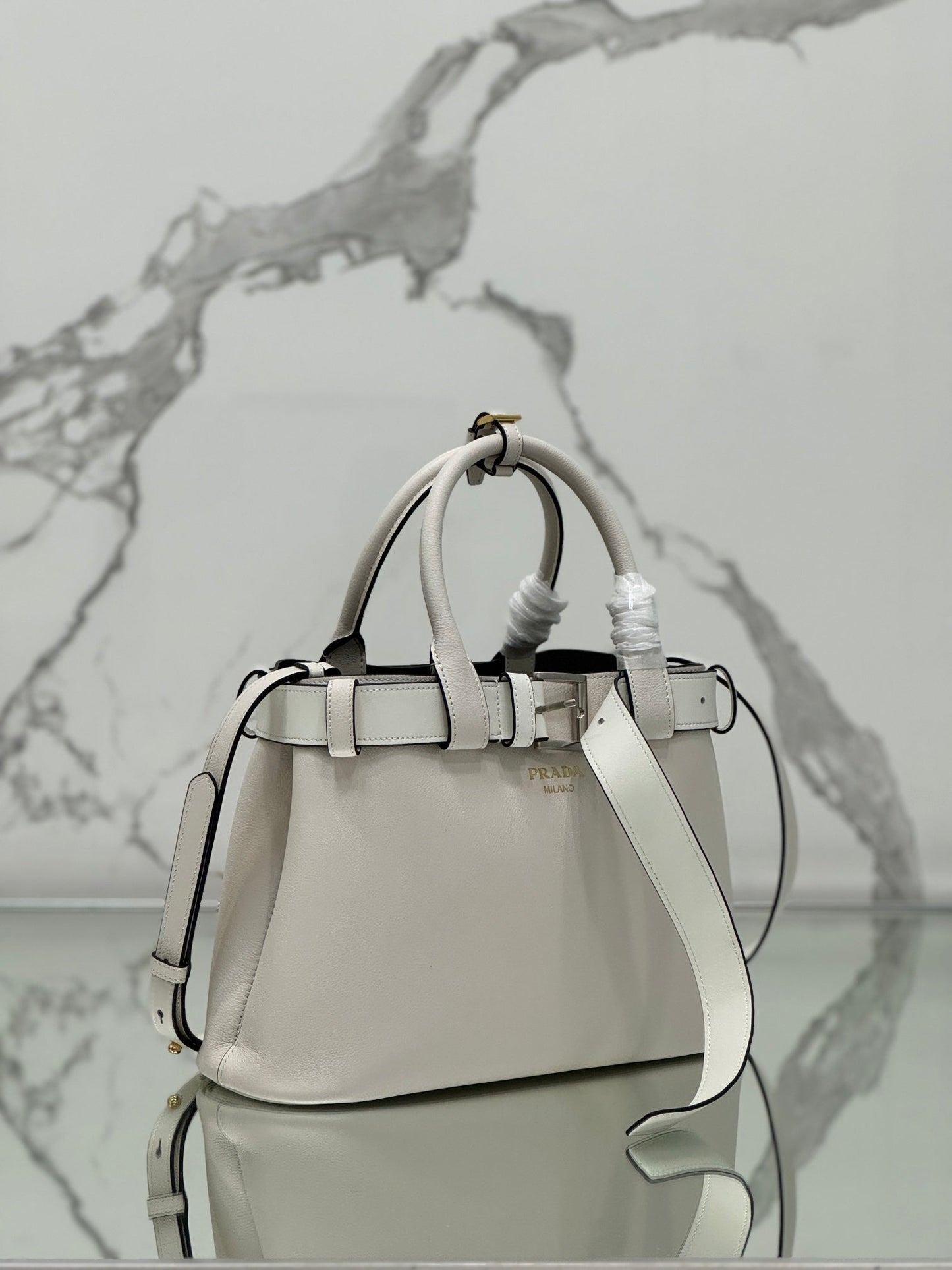 TOTE BAG WITH BELT 32 IN WHITE IMPORTED CALFSKIN mysite