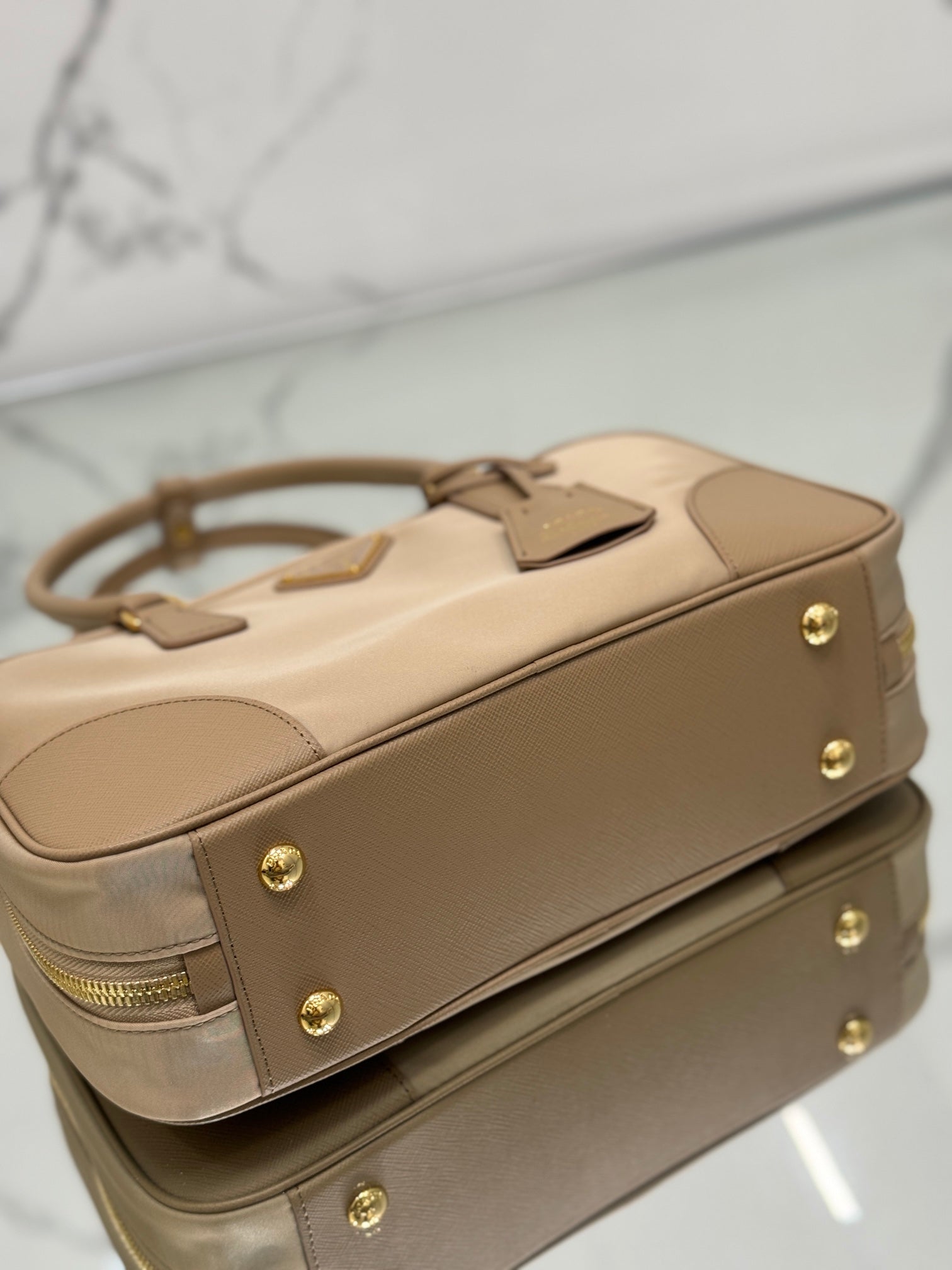 MEDIUM TOP HANDLE BAG 30 IN DRIED MOSS NYLON AND CALFSKIN TRIM mysite