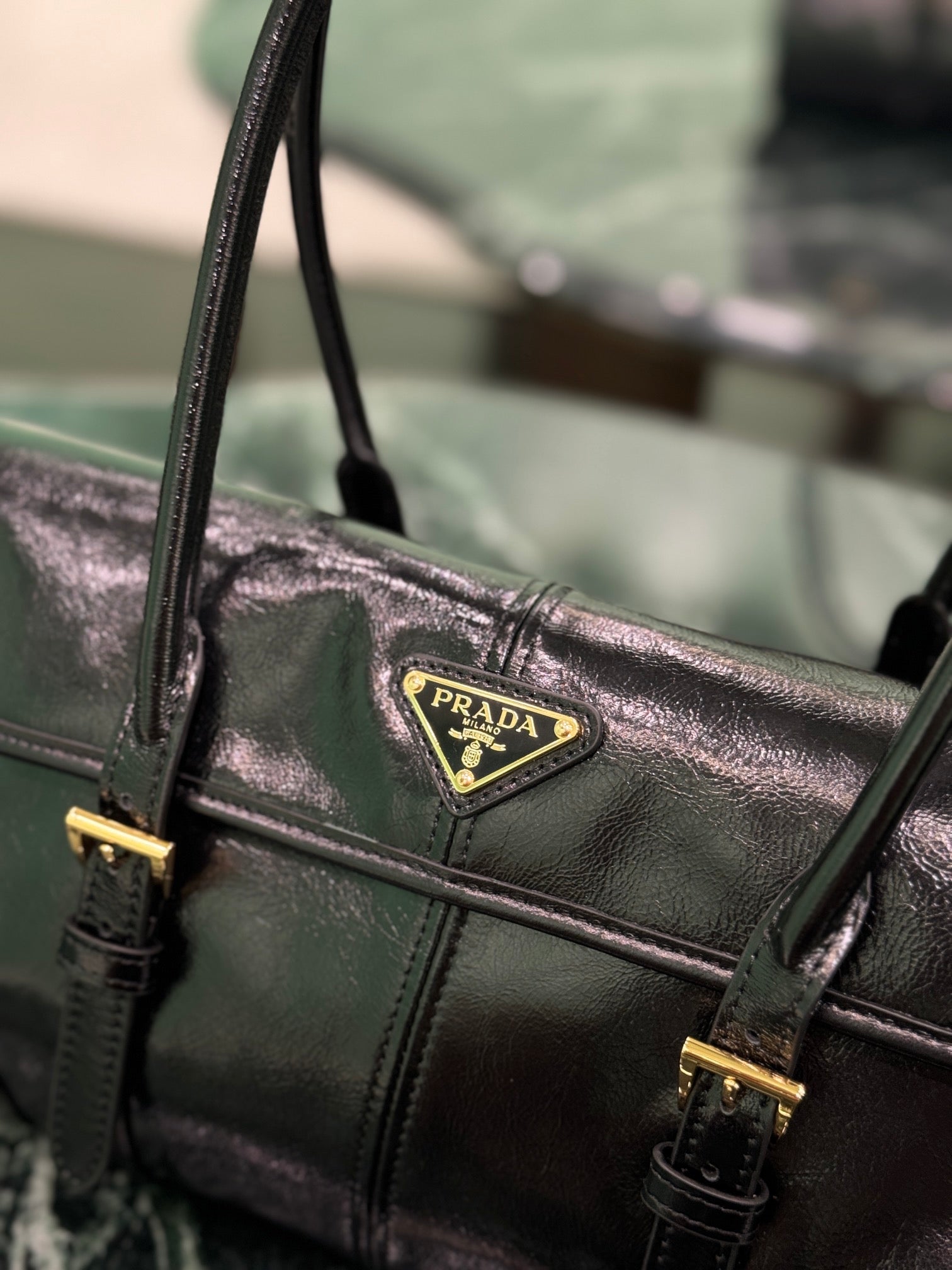 HANDBAG 31 IN BLACK OIL WAX LAMBSKIN mysite