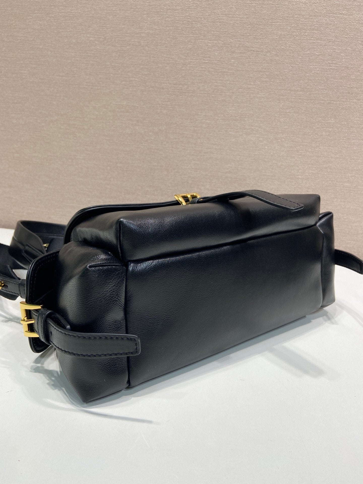 PRA Shoulder Bag Black Sheepskin 341130 mysite